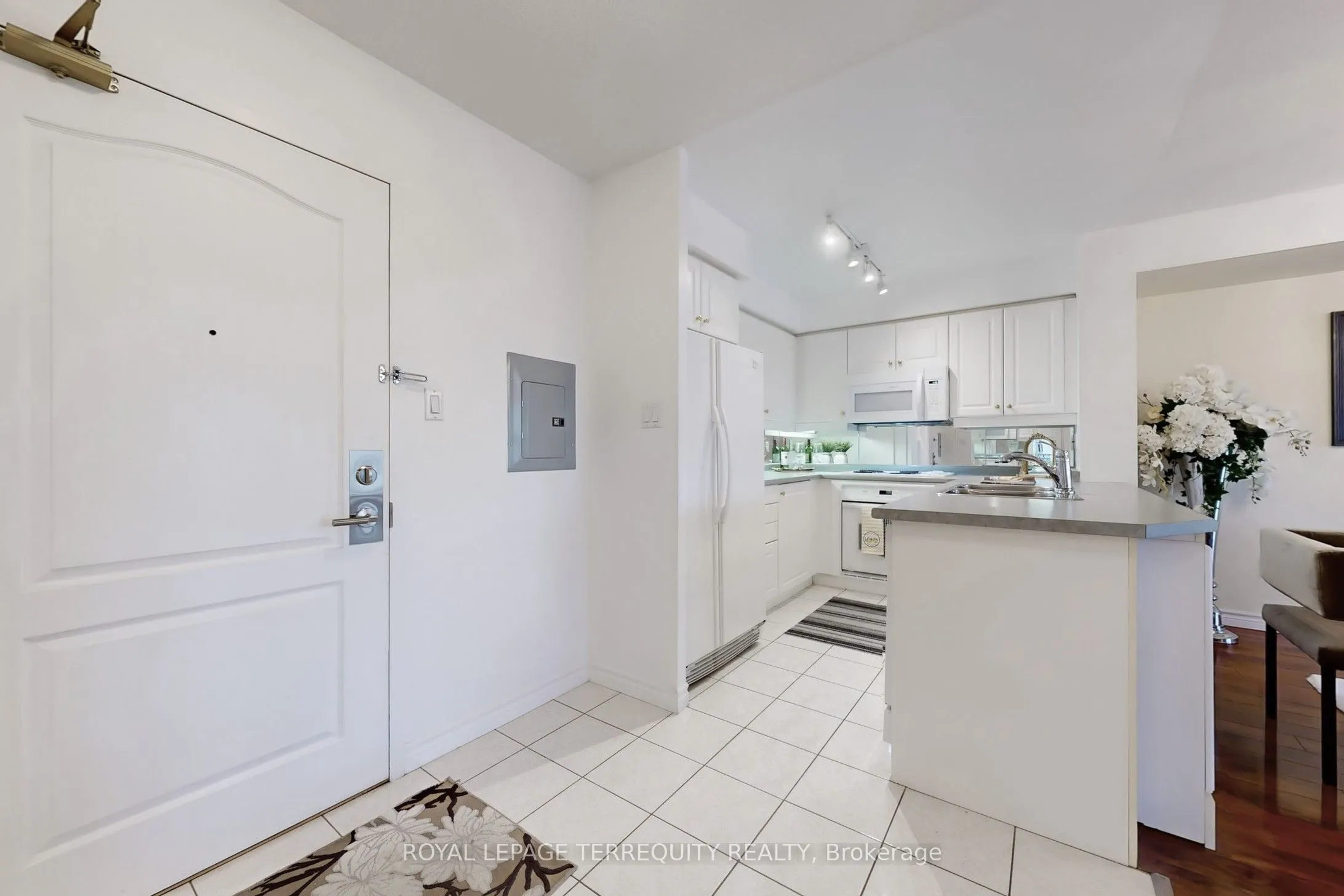 18 Wanless Avenue, #505