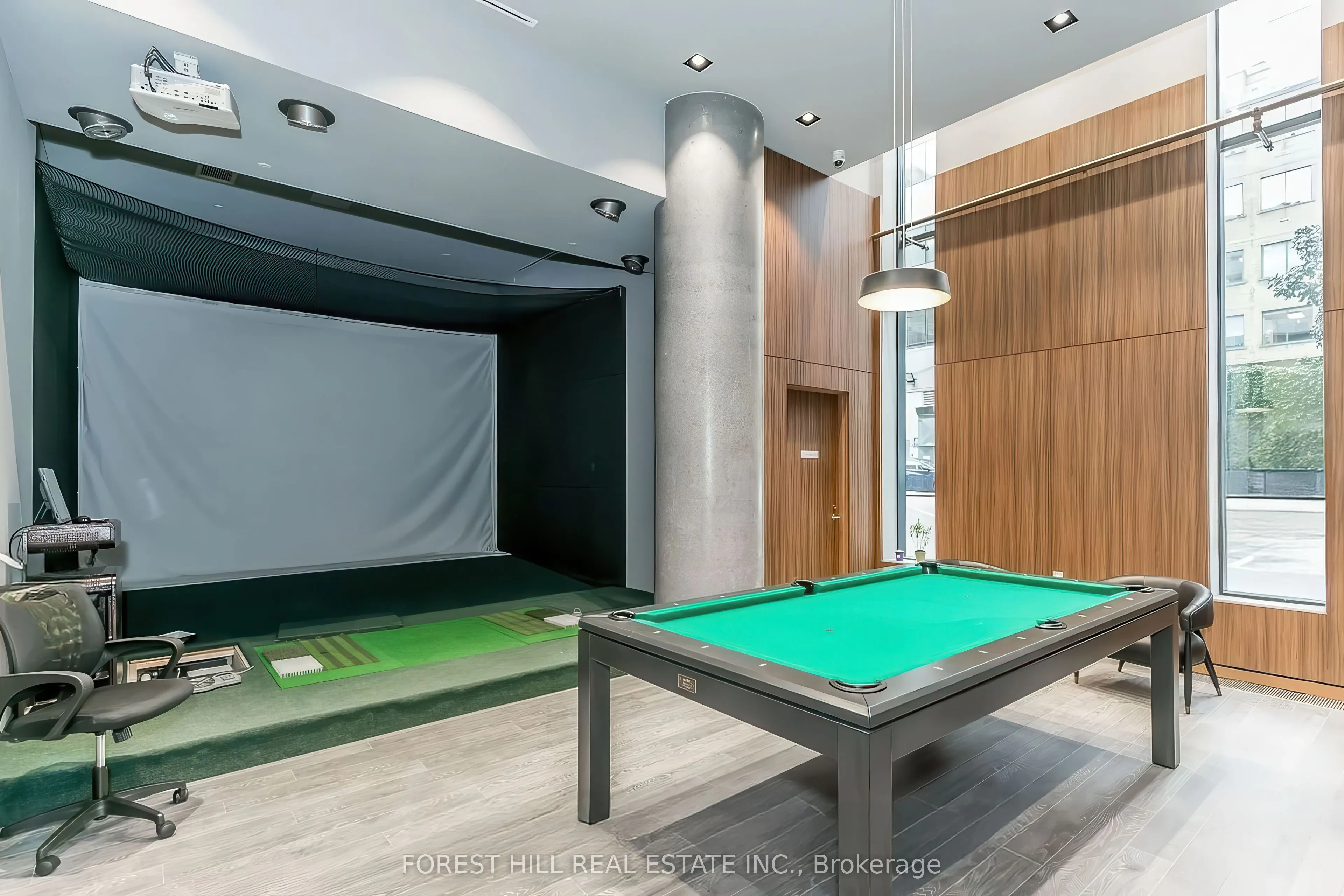 161 Roehampton Avenue, #711