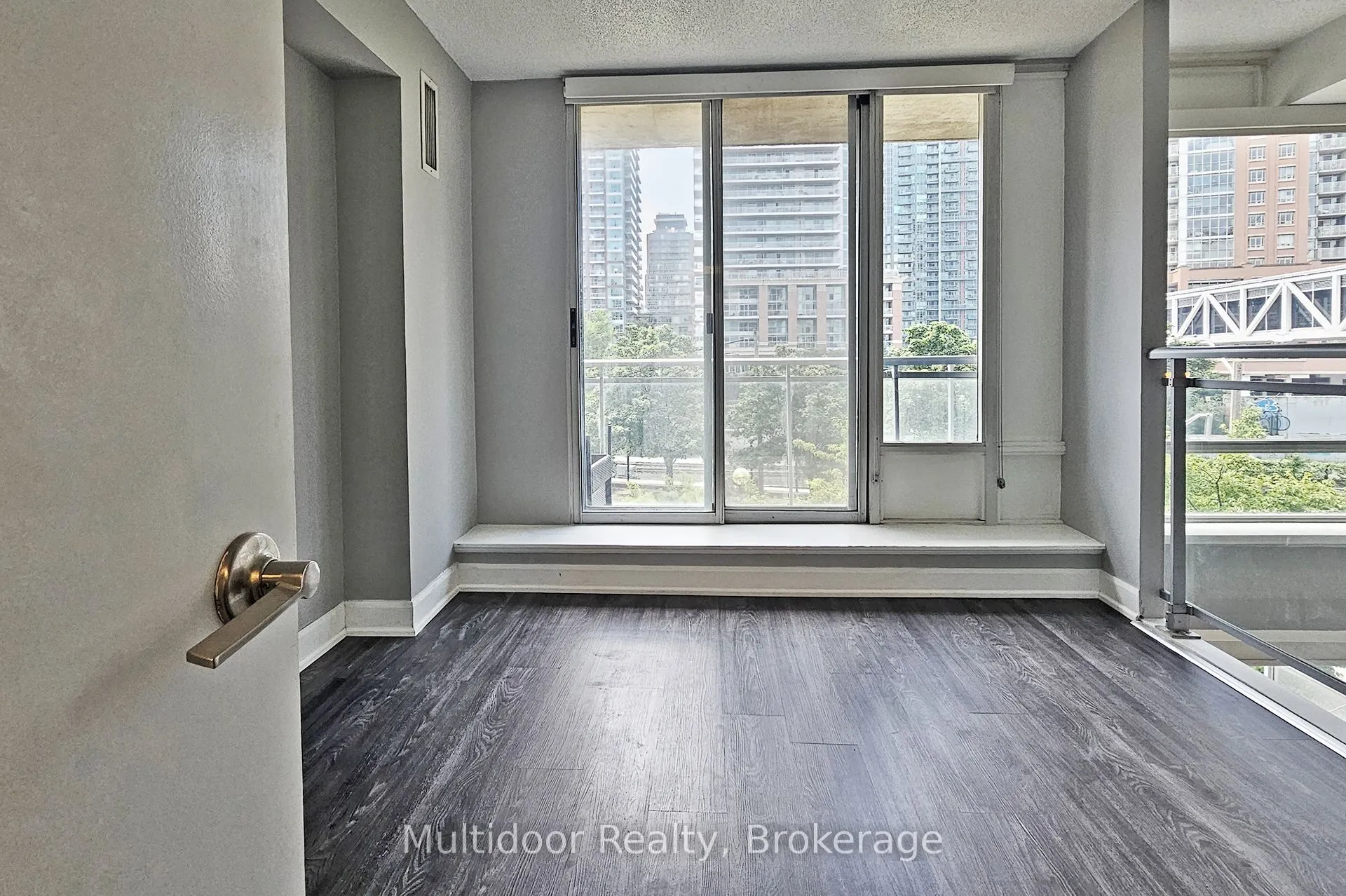 1029 King Street W, #203