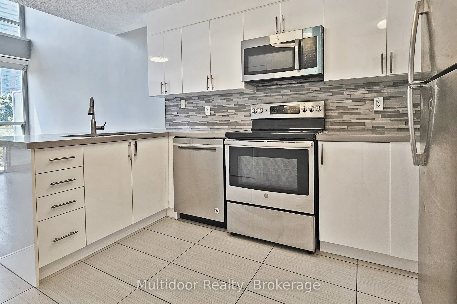 1029 King Street W, #203