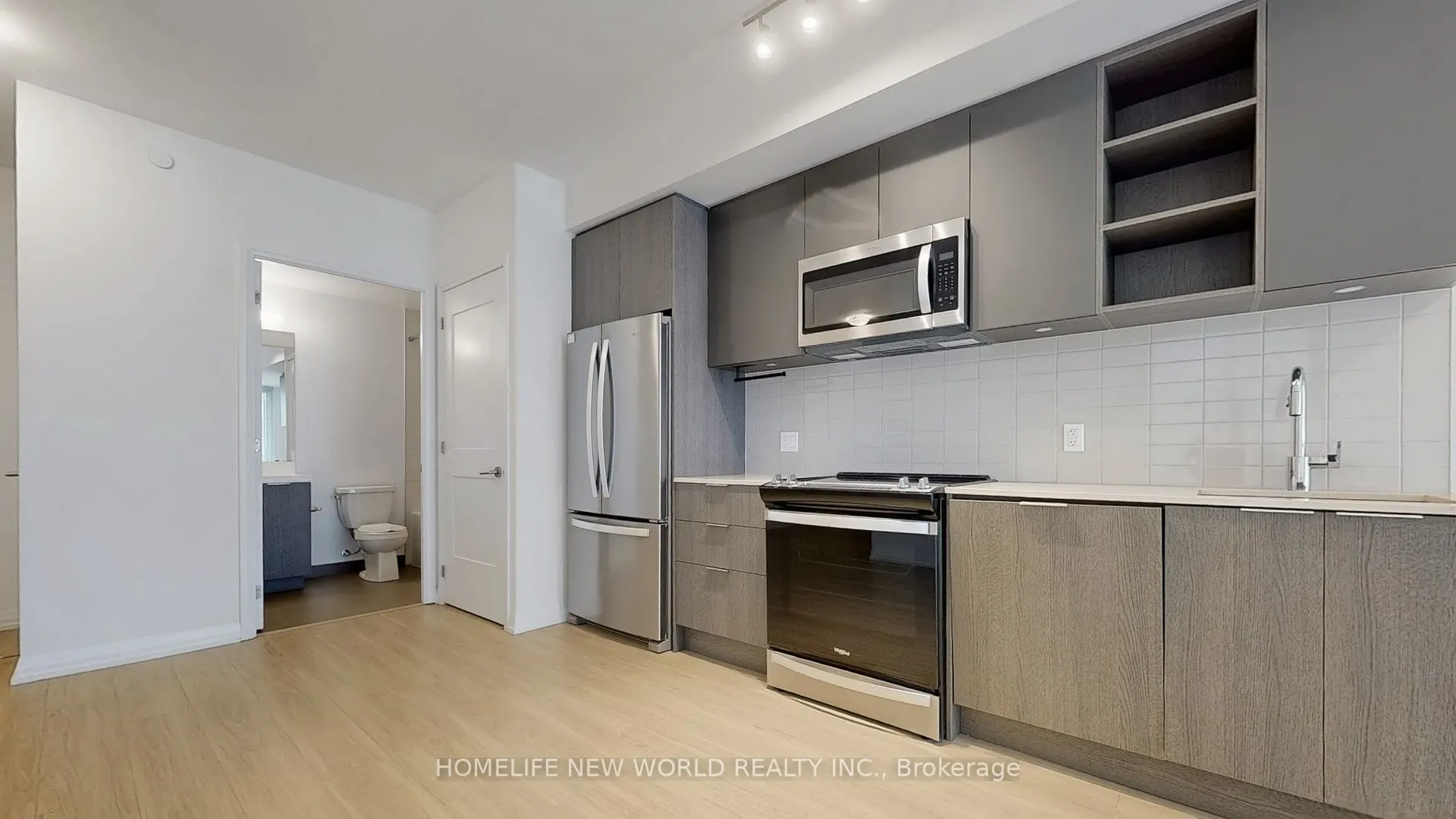 50 Dunfield Avenue, #714