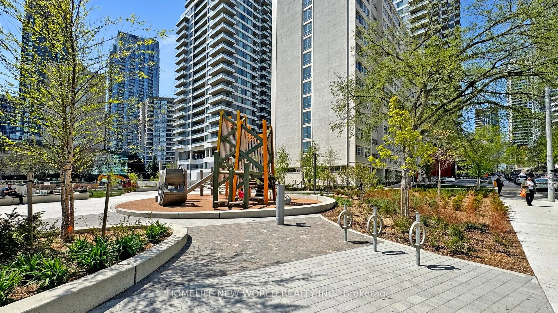 50 Dunfield Avenue, #714