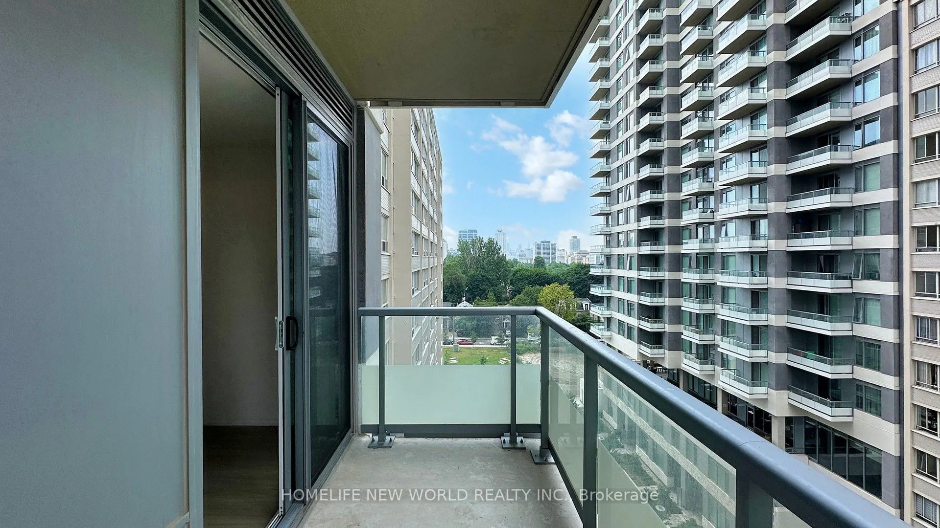 50 Dunfield Avenue, #714