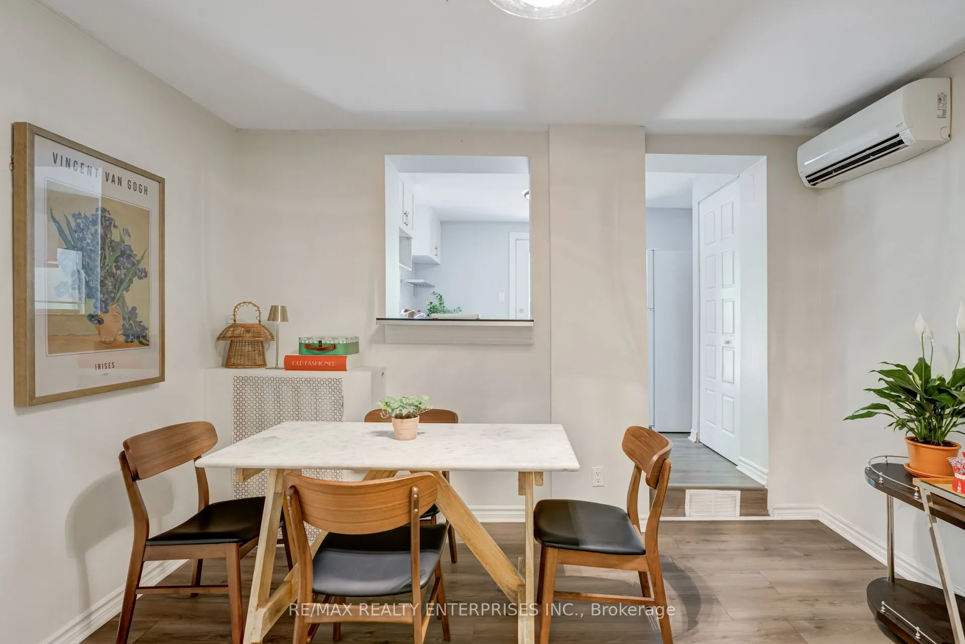 42 Roslin Avenue