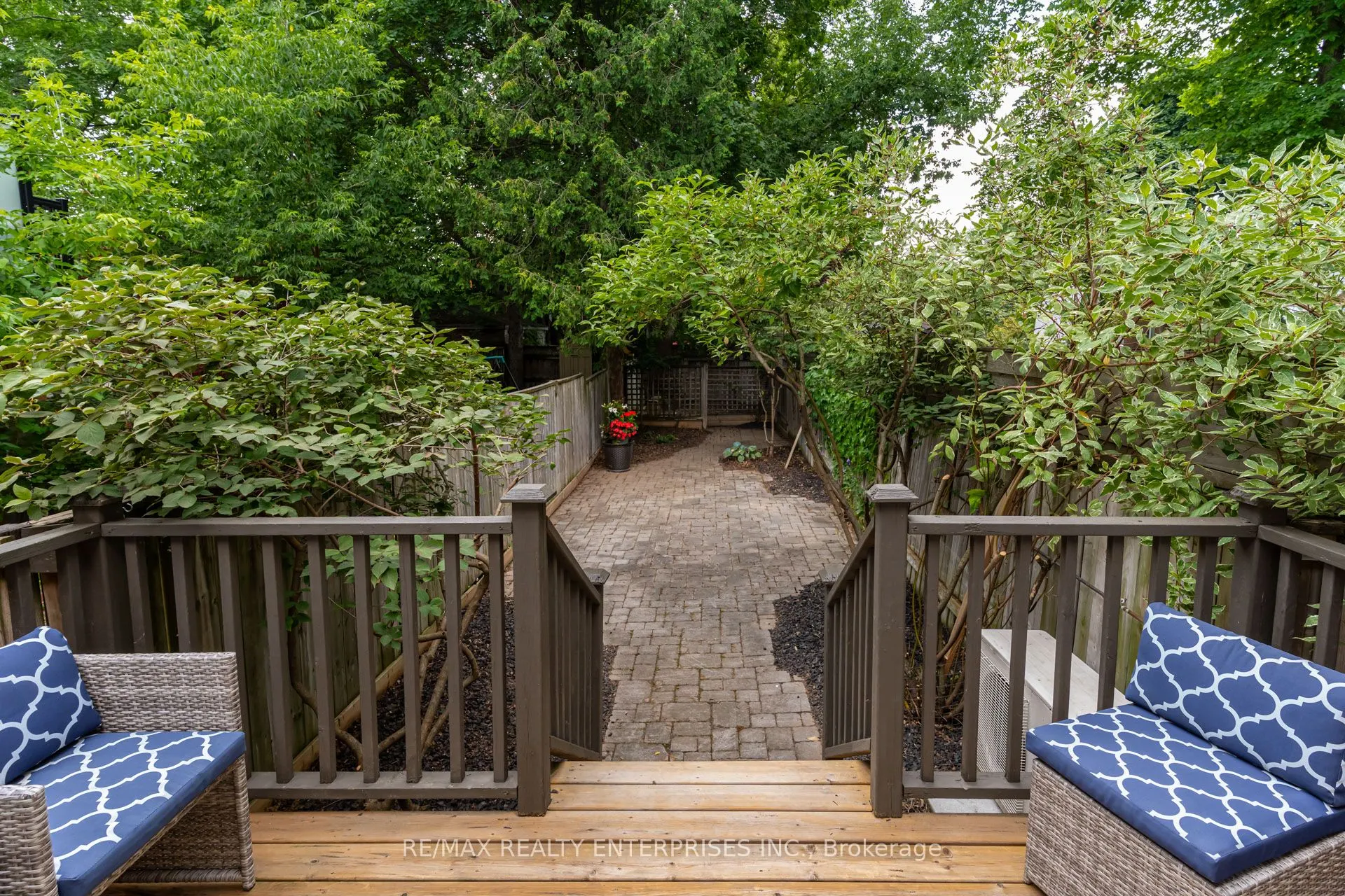 42 Roslin Avenue