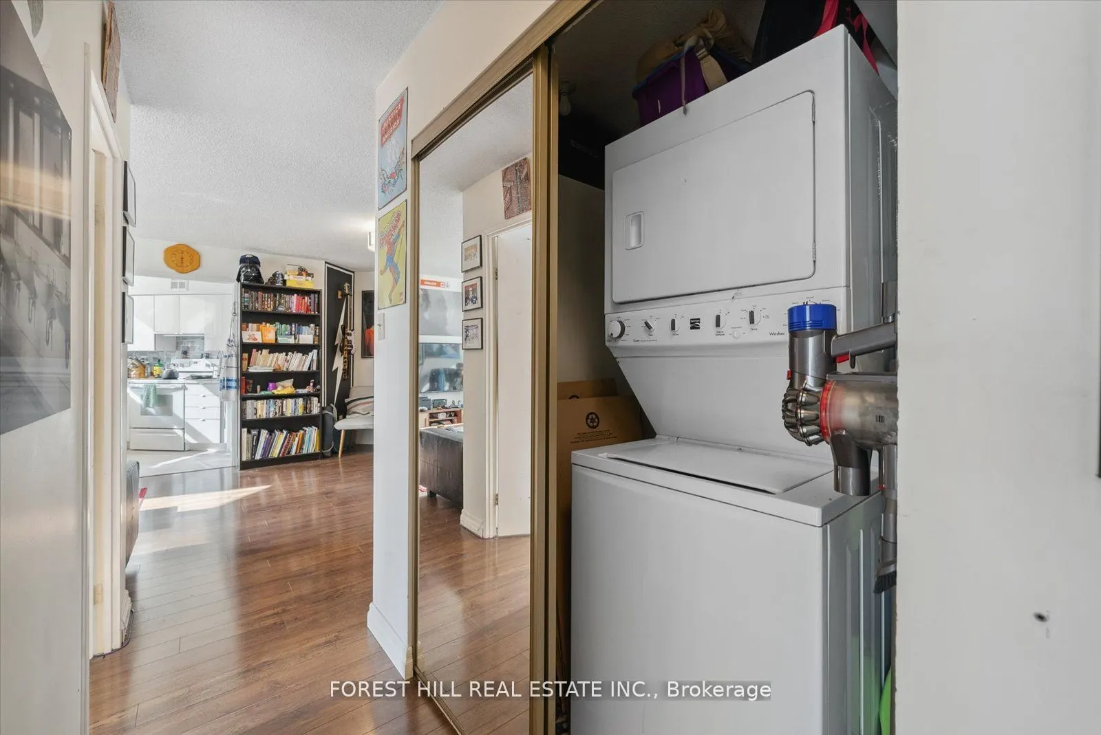 25 Maitland Street, #412