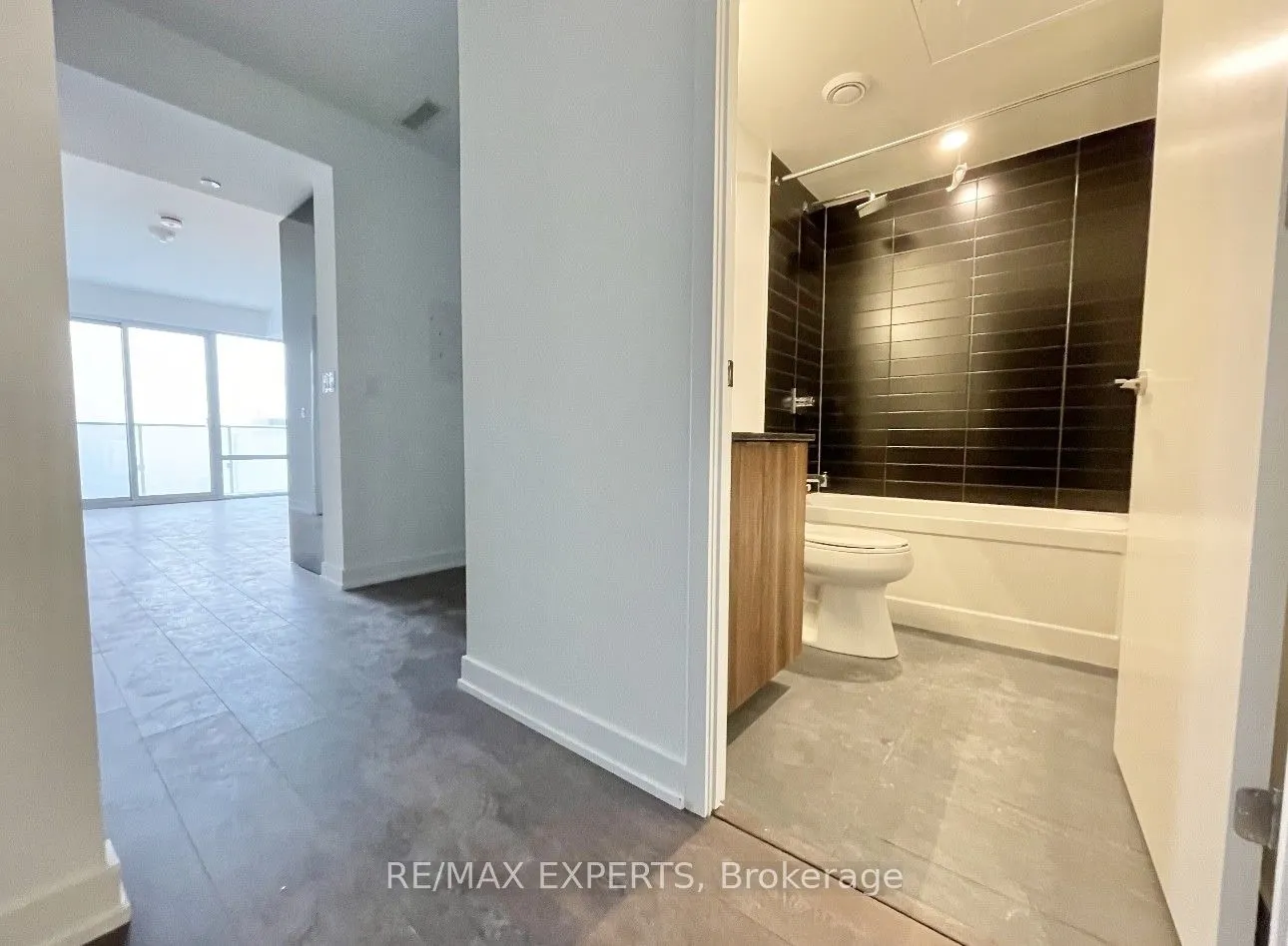 501 Yonge Street, #3213