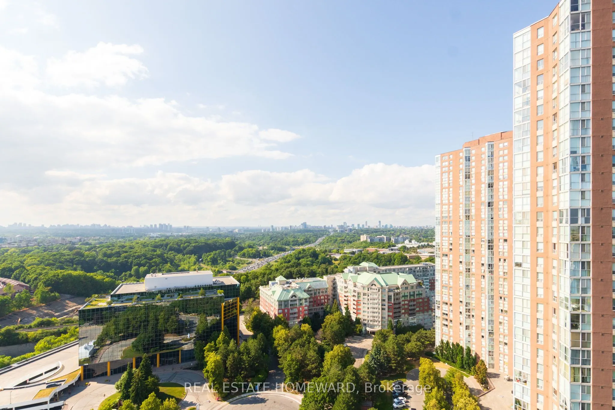 3 CONCORDE Place, #2603