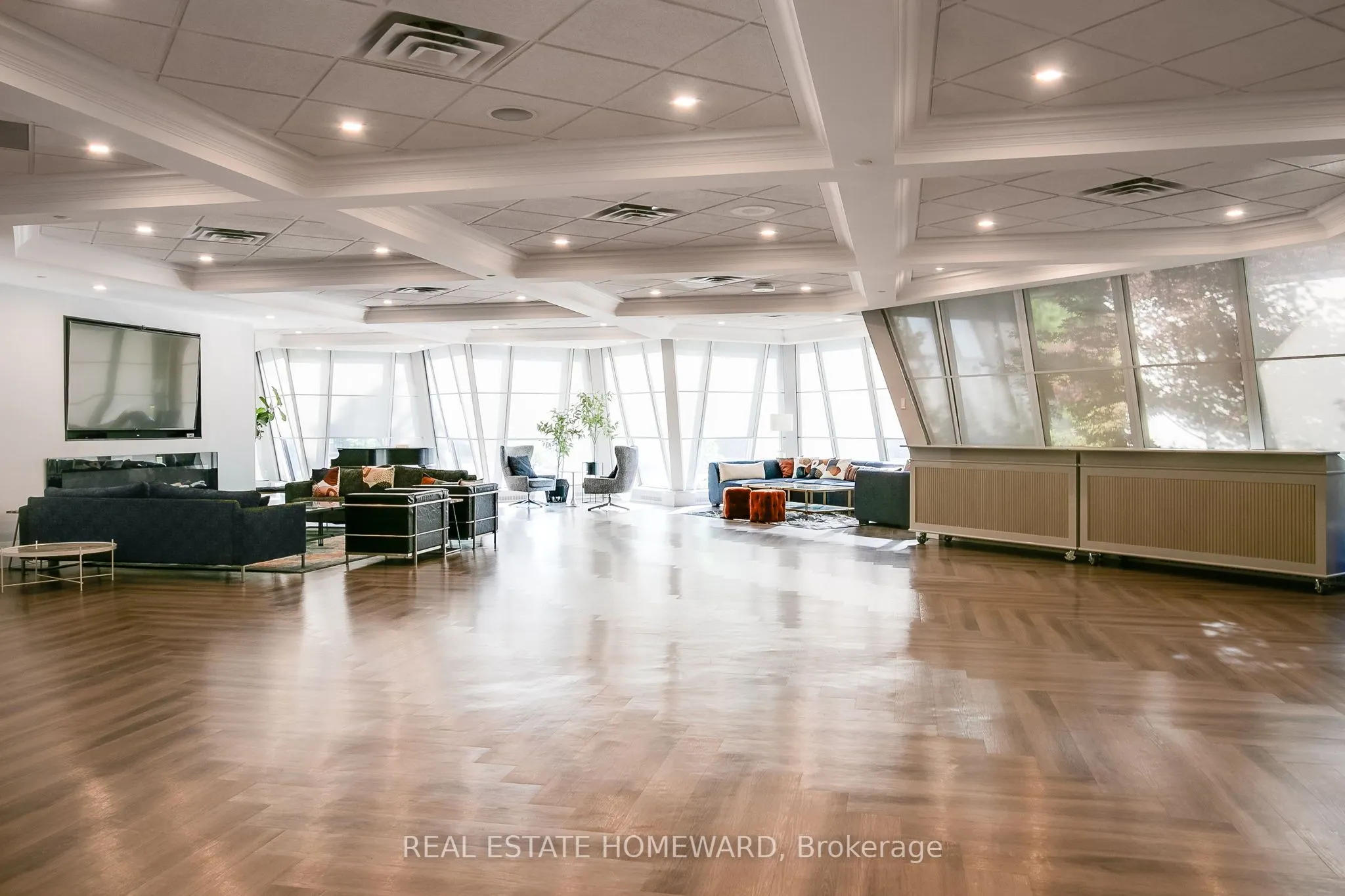 3 CONCORDE Place, #2603