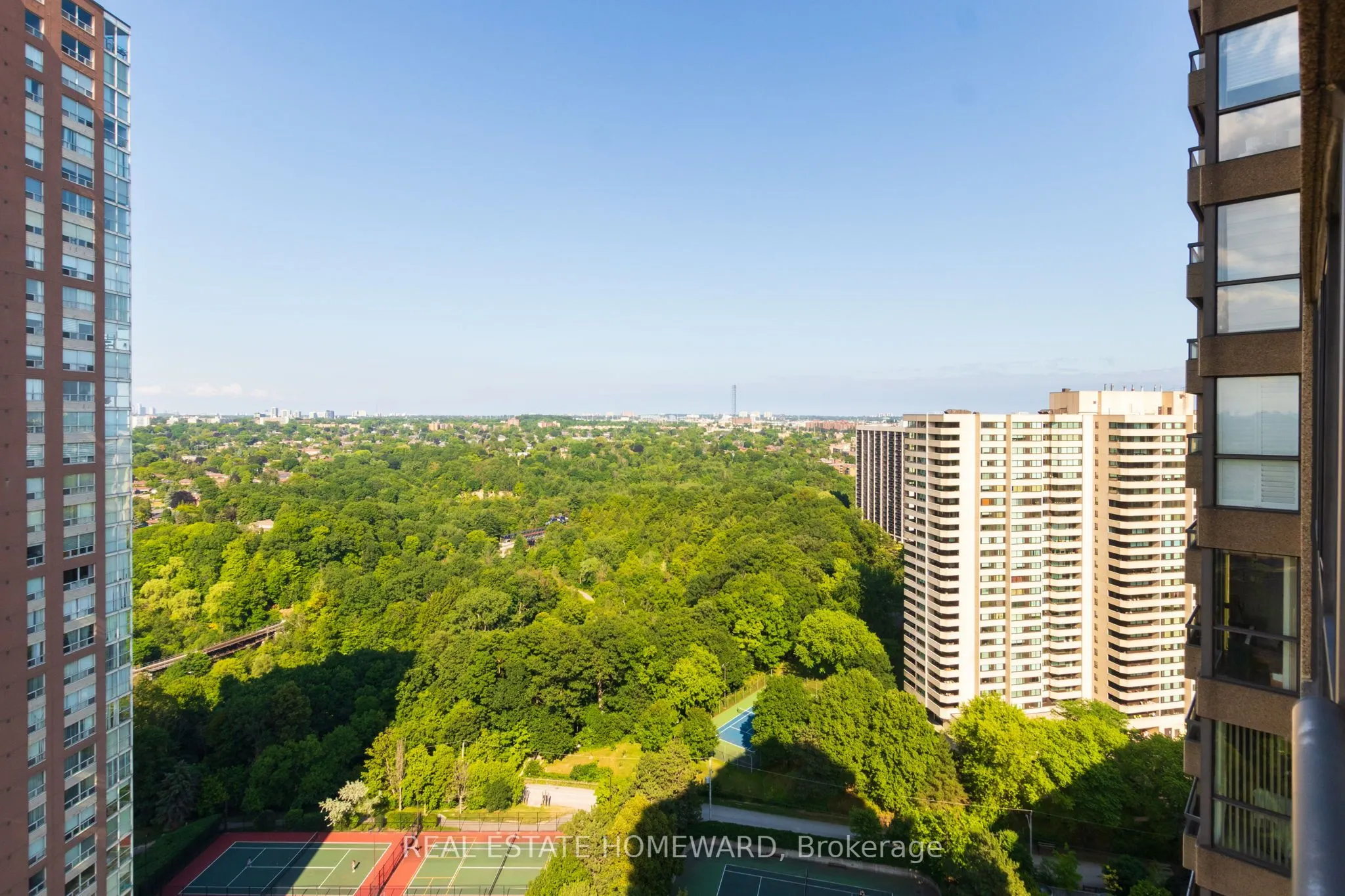 3 CONCORDE Place, #2603
