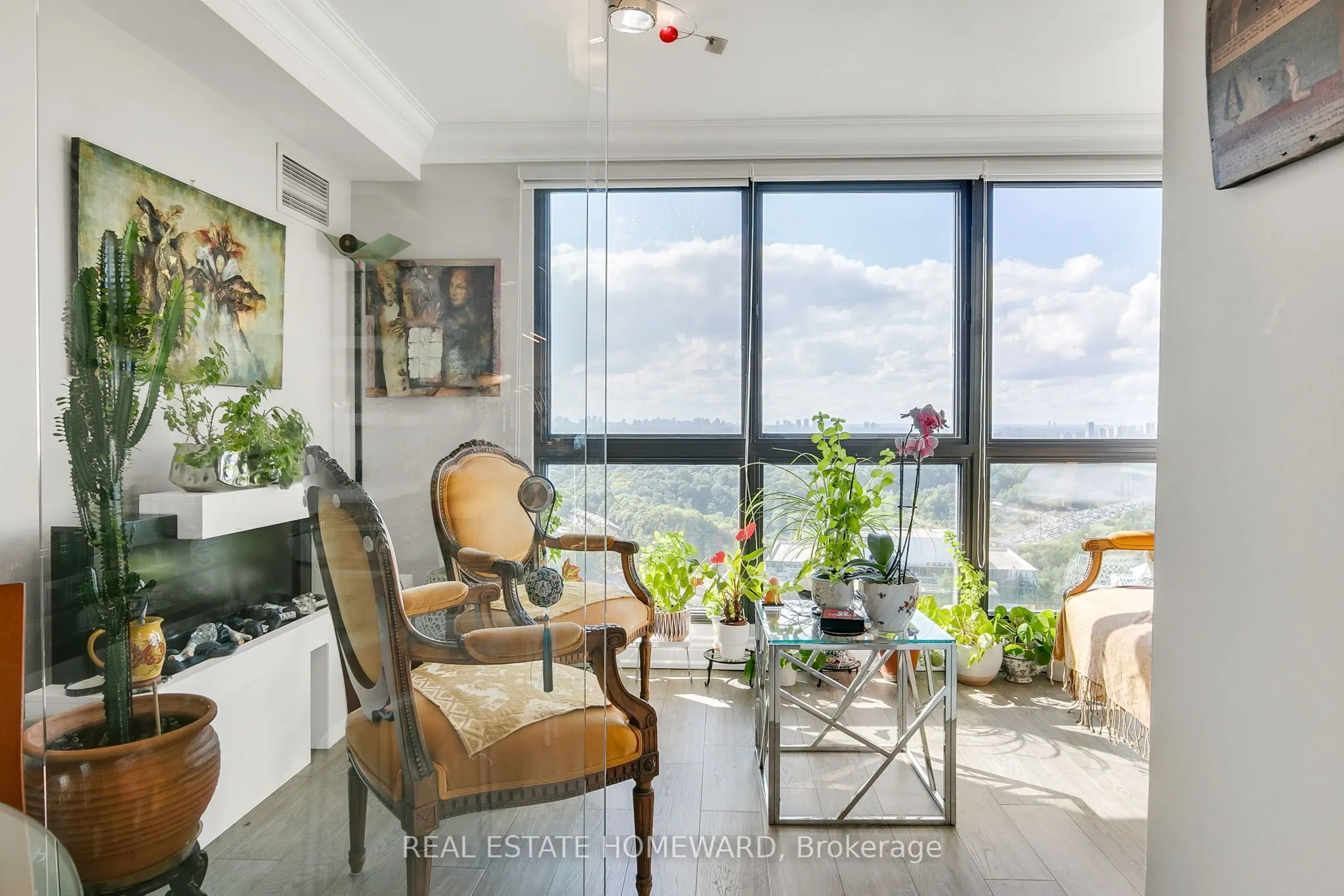 3 CONCORDE Place, #2603
