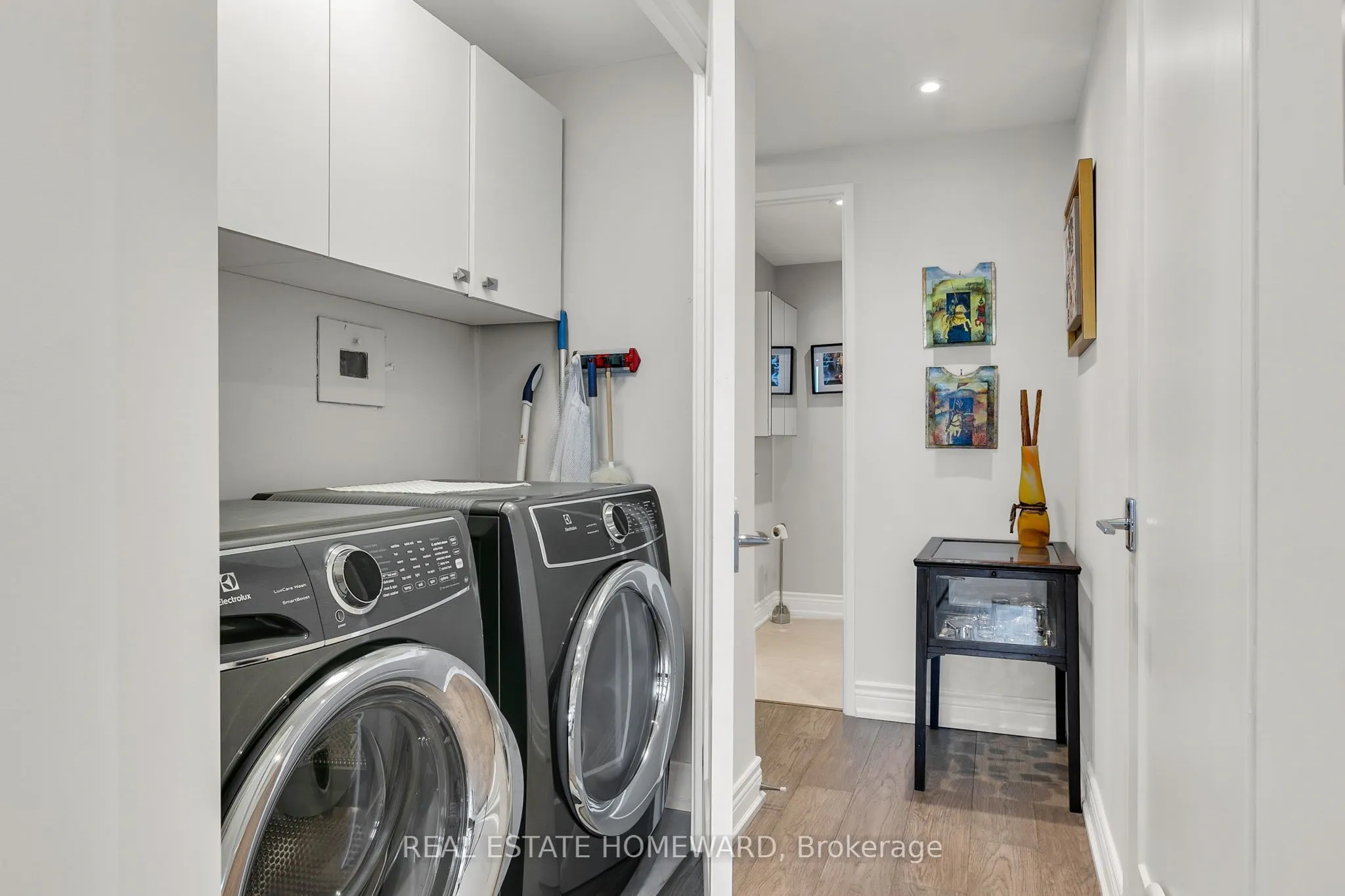 3 CONCORDE Place, #2603