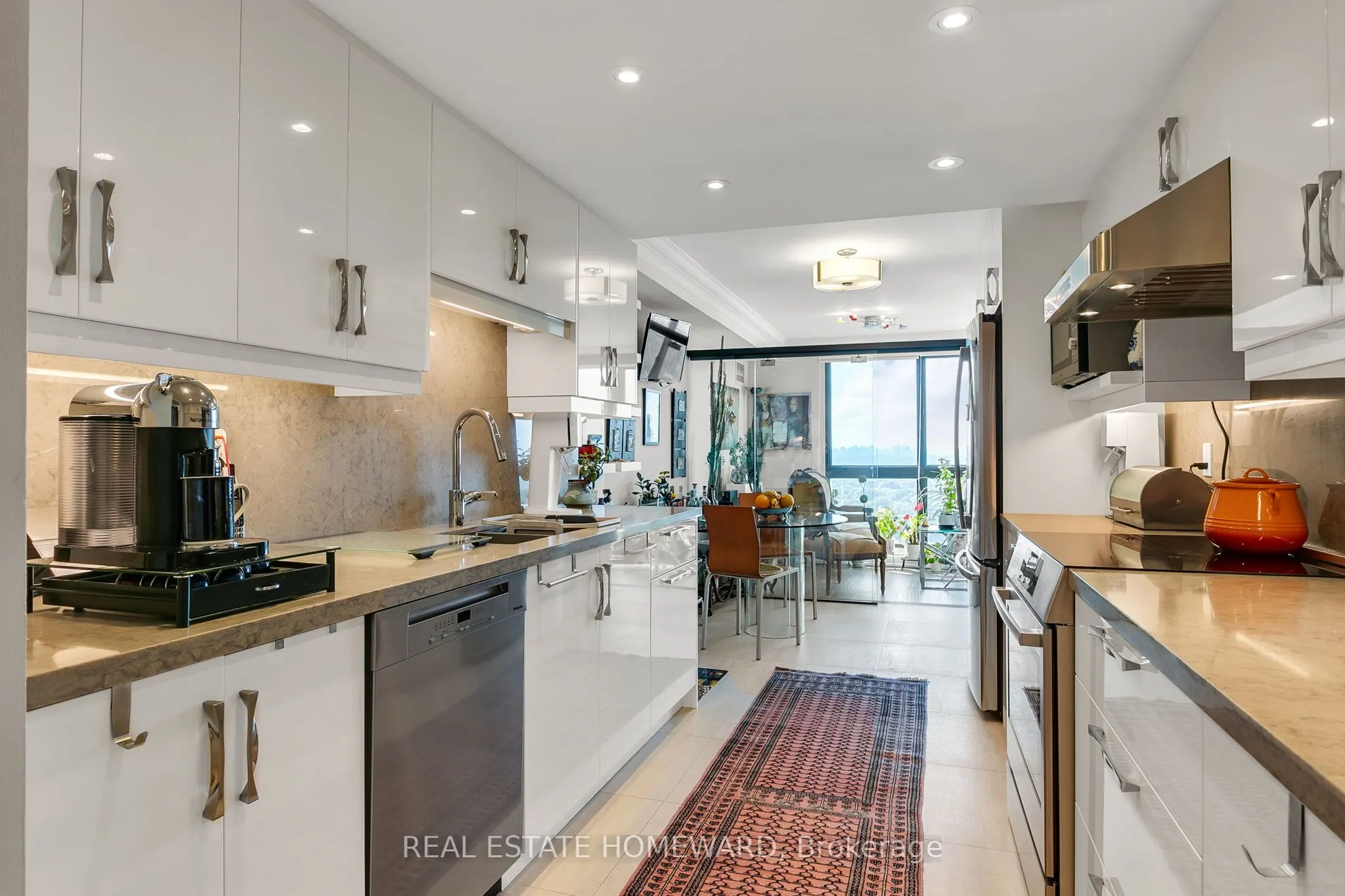 3 CONCORDE Place, #2603