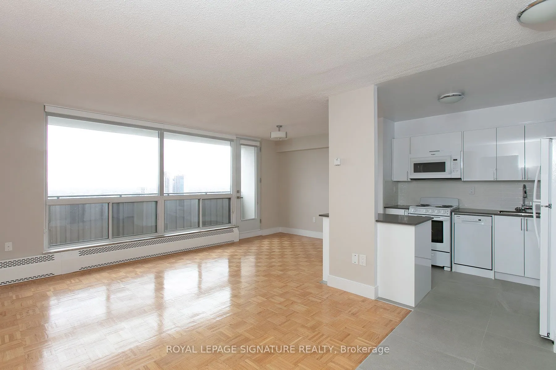 666 Spadina Avenue, #2403