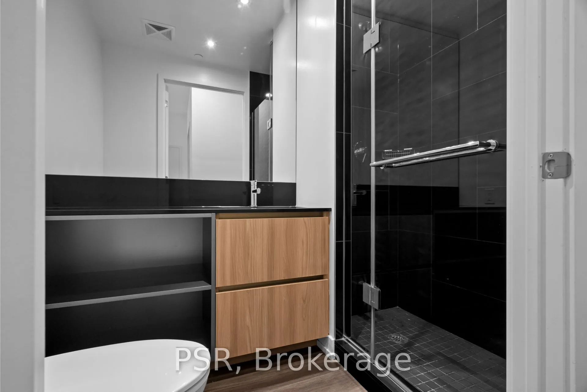 11 Ordnance Street, #408