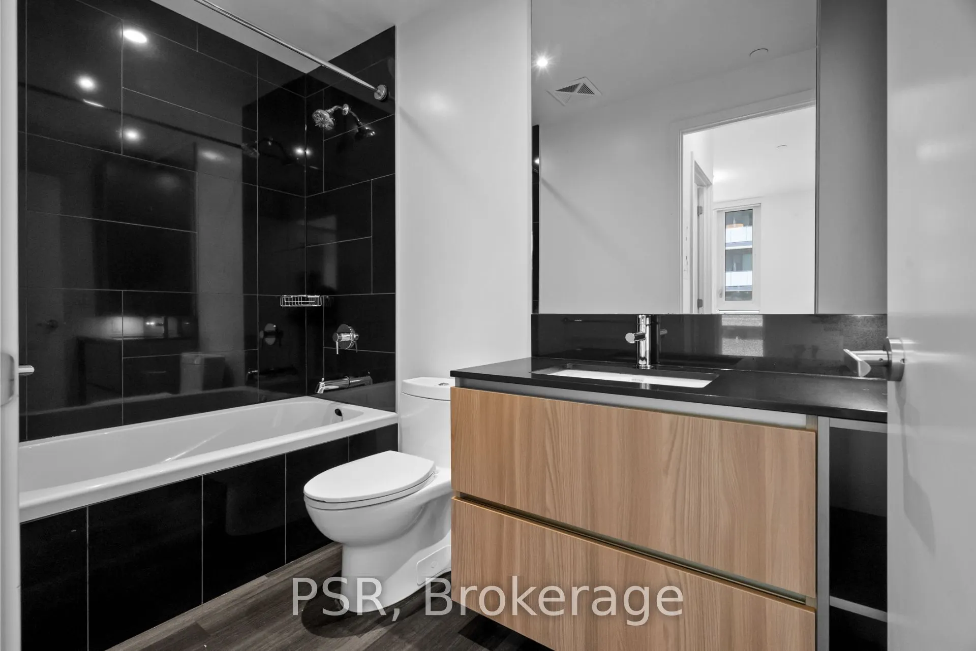 11 Ordnance Street, #408