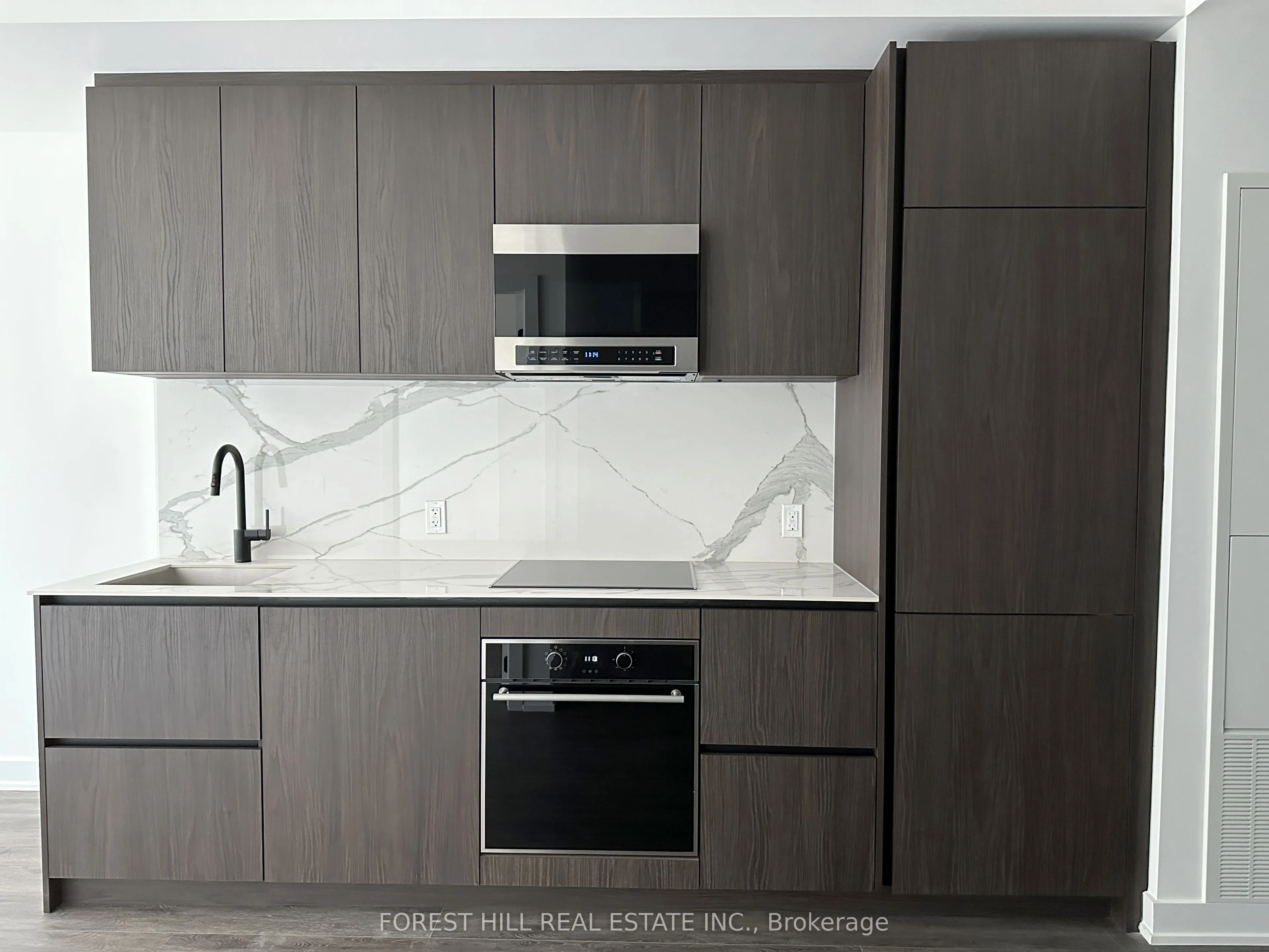127 Broadway Avenue, #2408