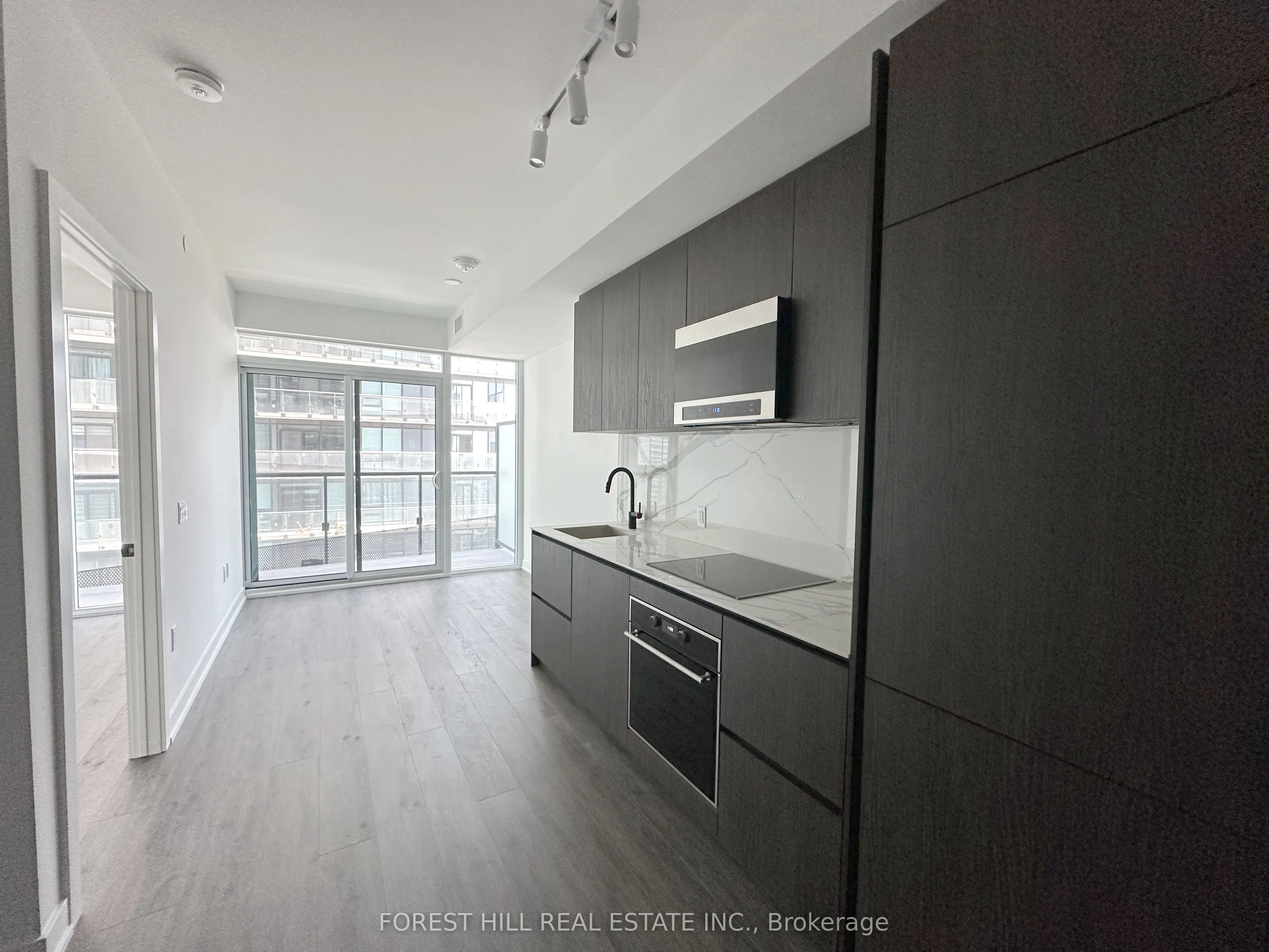 127 Broadway Avenue, #2408