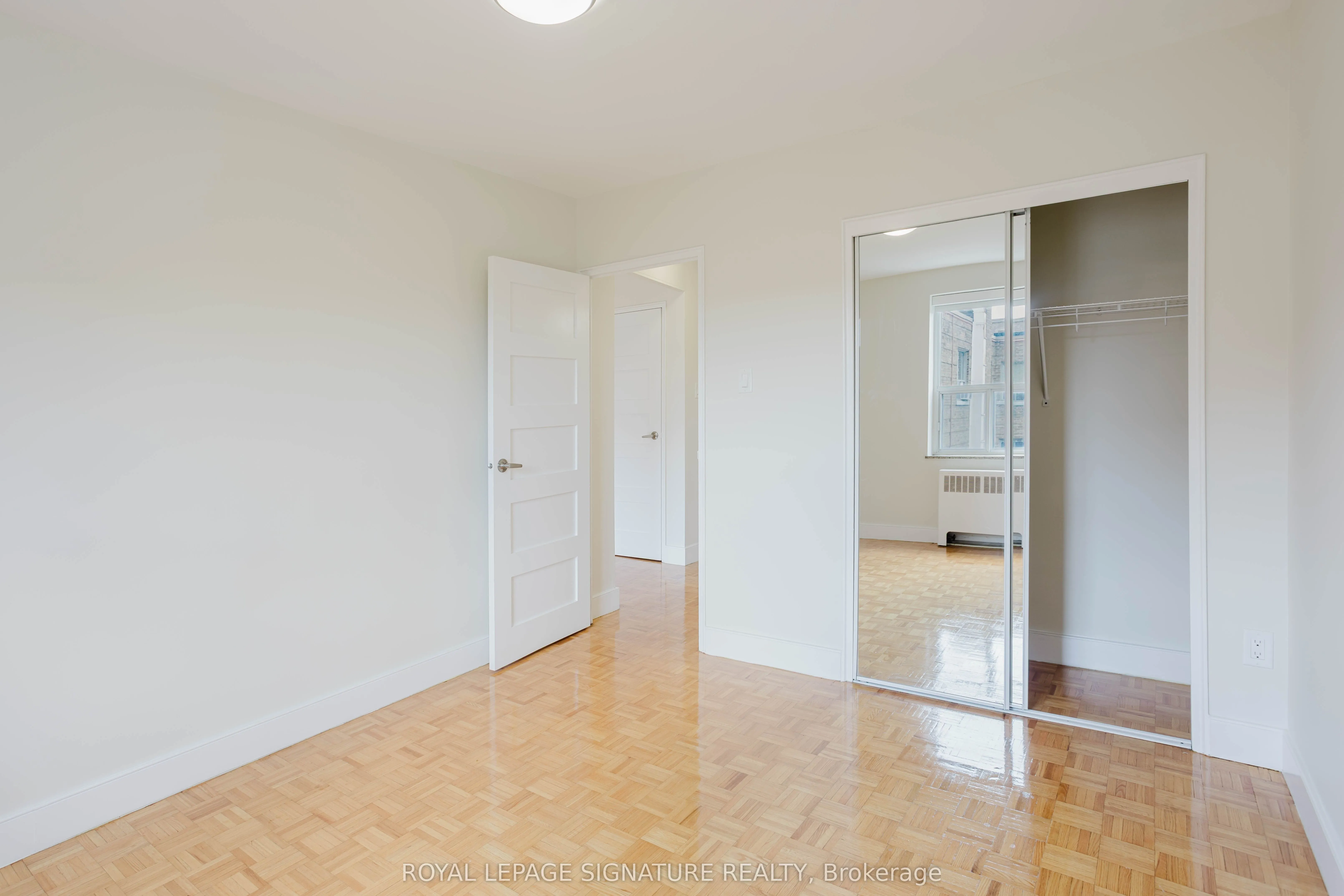 1291 Bayview Avenue, #405