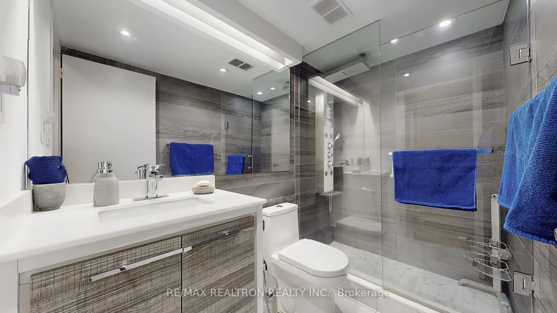 135 Antibes Drive, #201