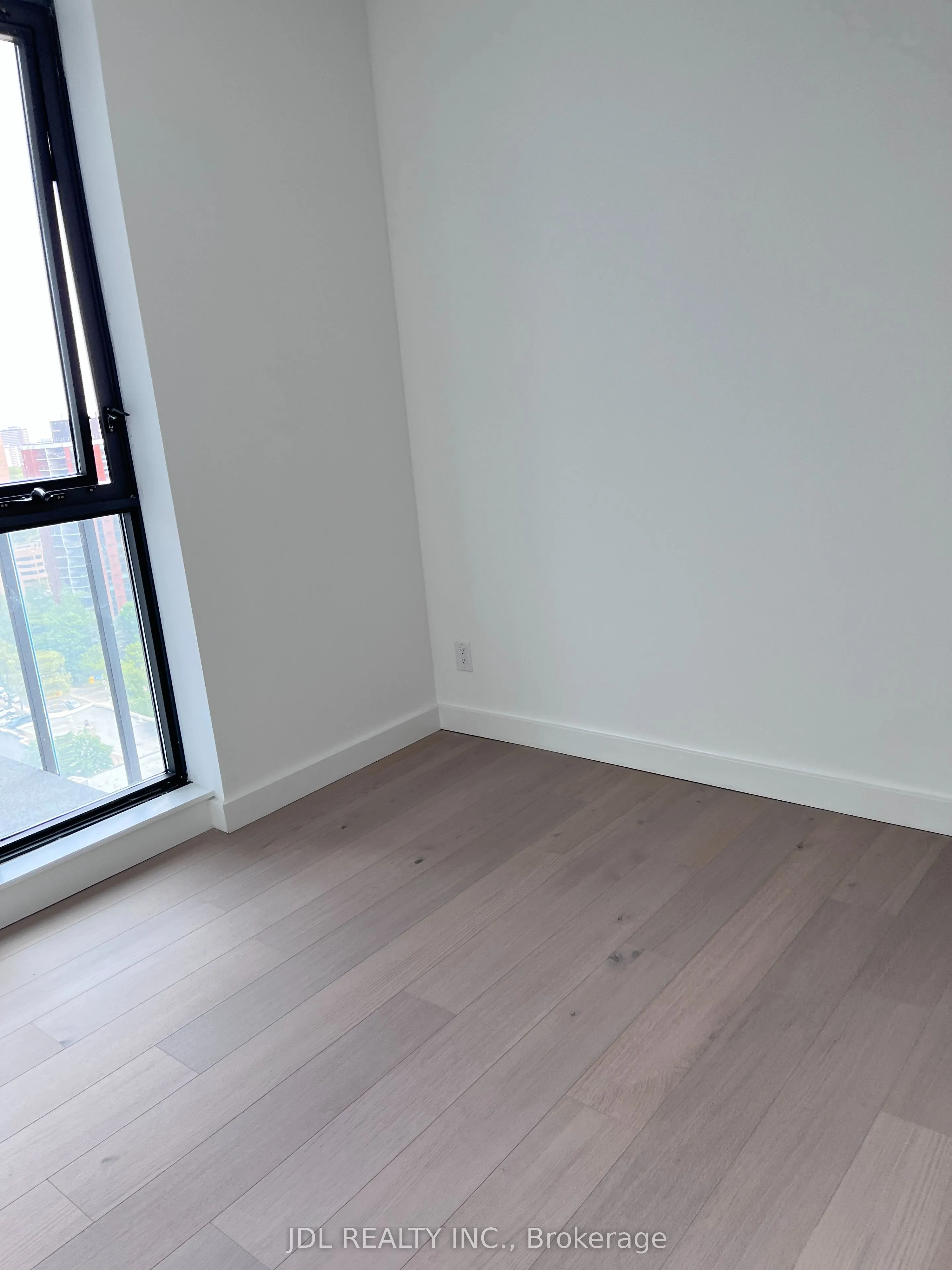 81 Wellesley Street E, #1701