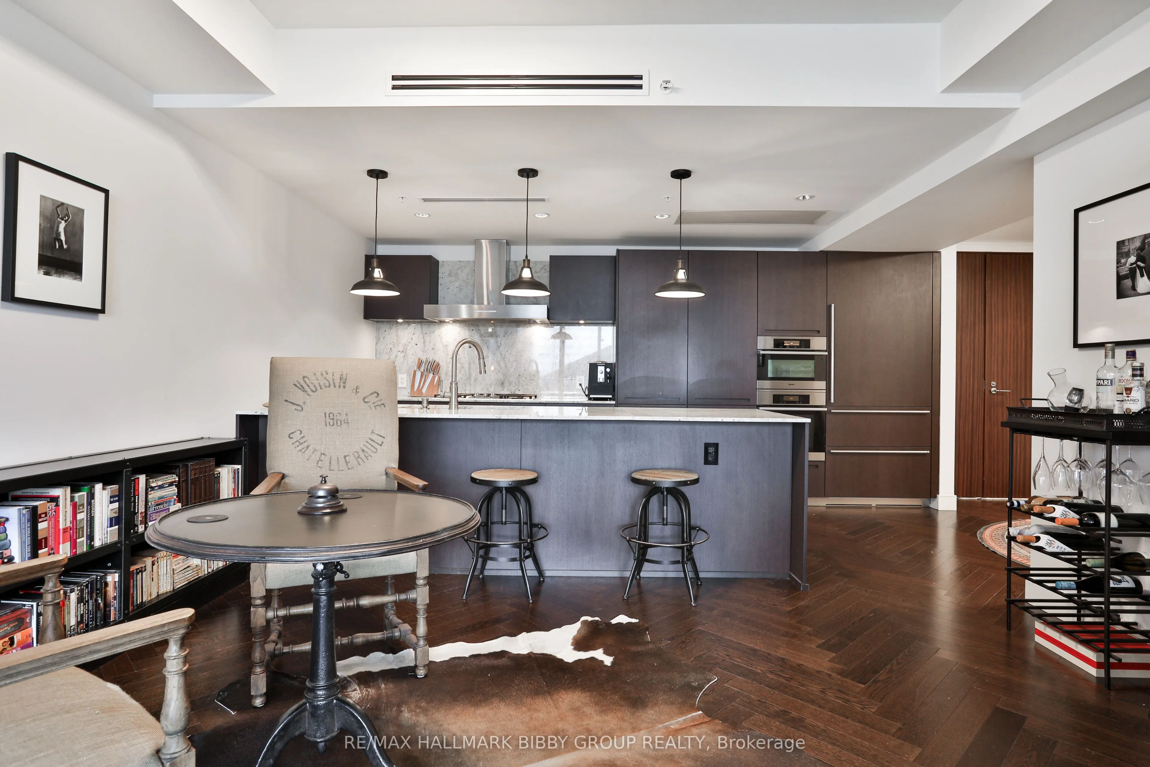 180 University Avenue, #4707