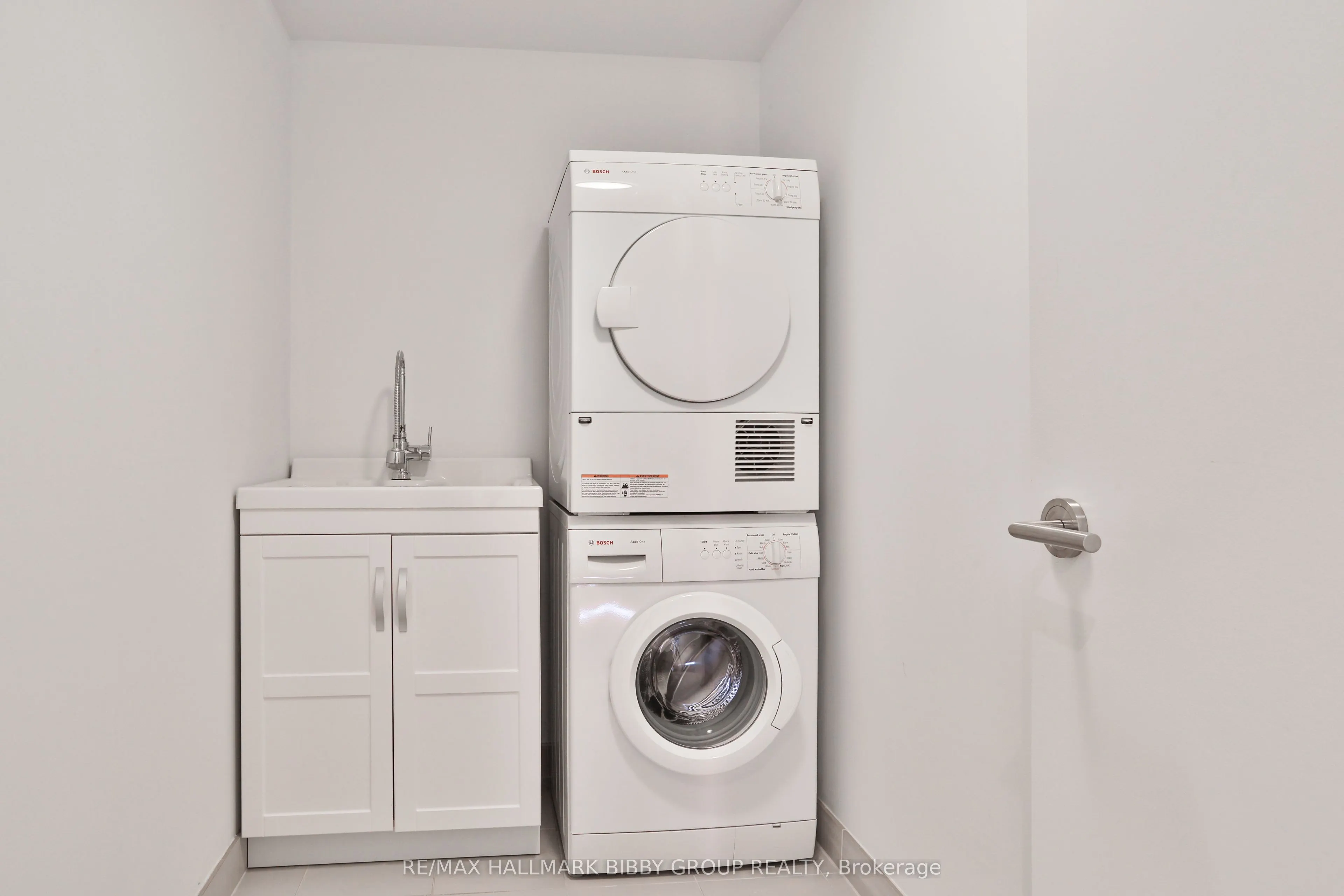 180 University Avenue, #4707