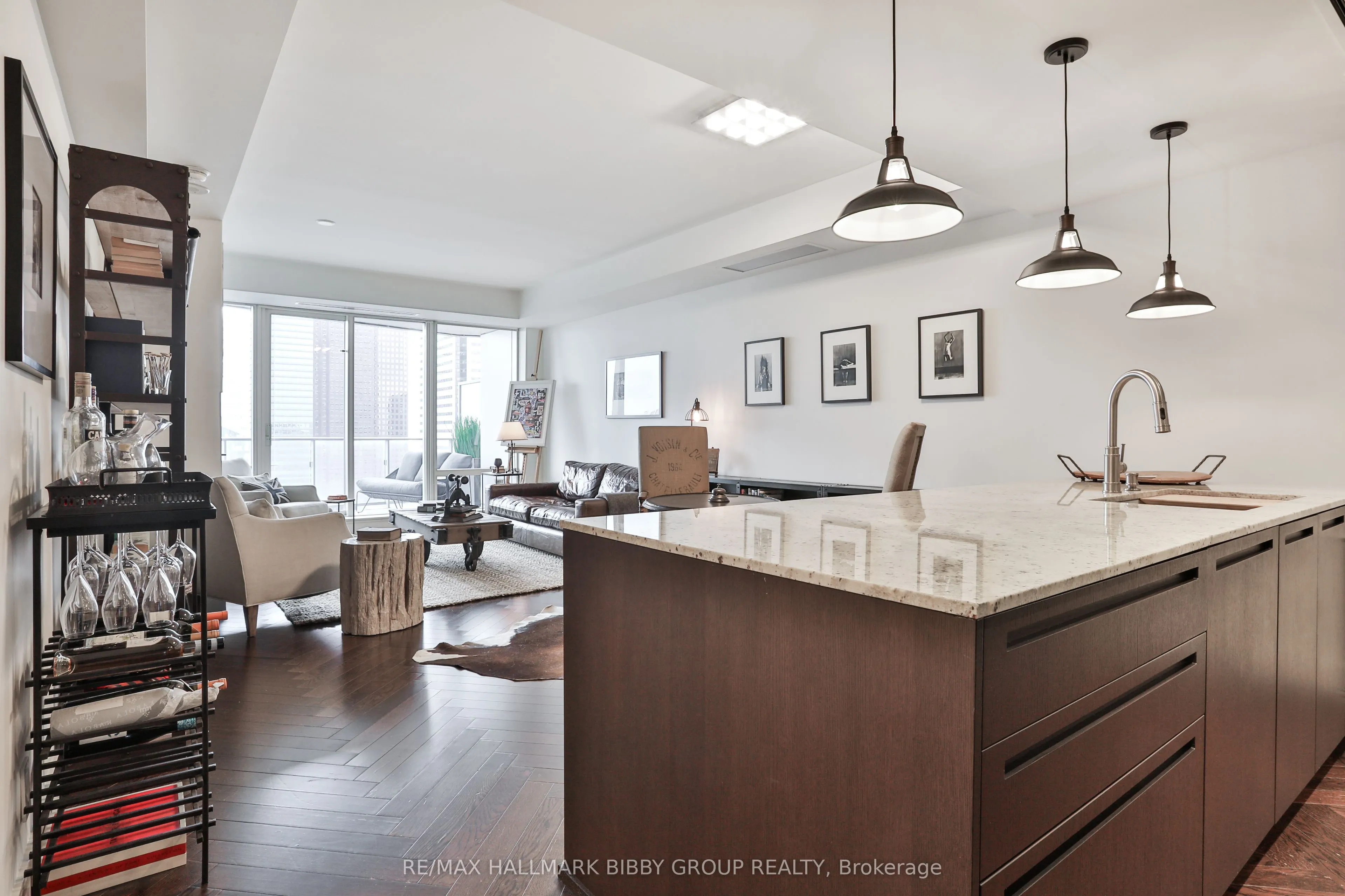 180 University Avenue, #4707