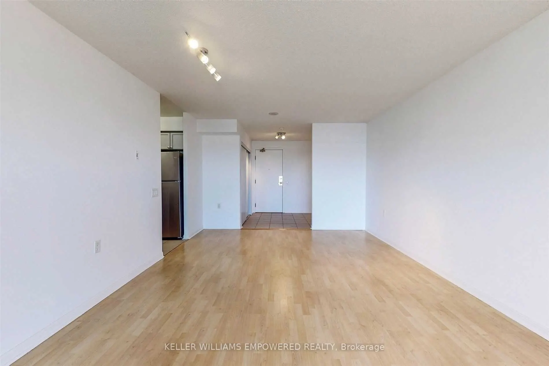 650 Lawrence Avenue W, #915