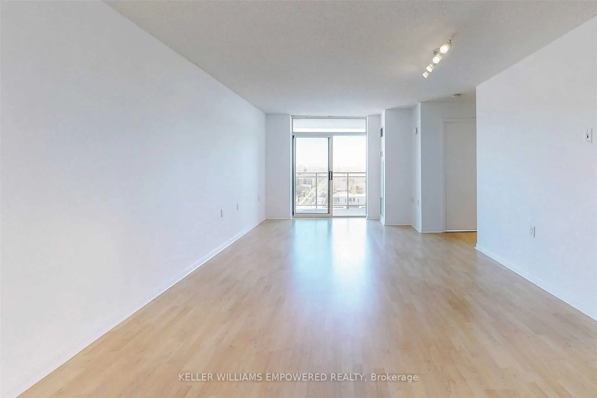 650 Lawrence Avenue W, #915