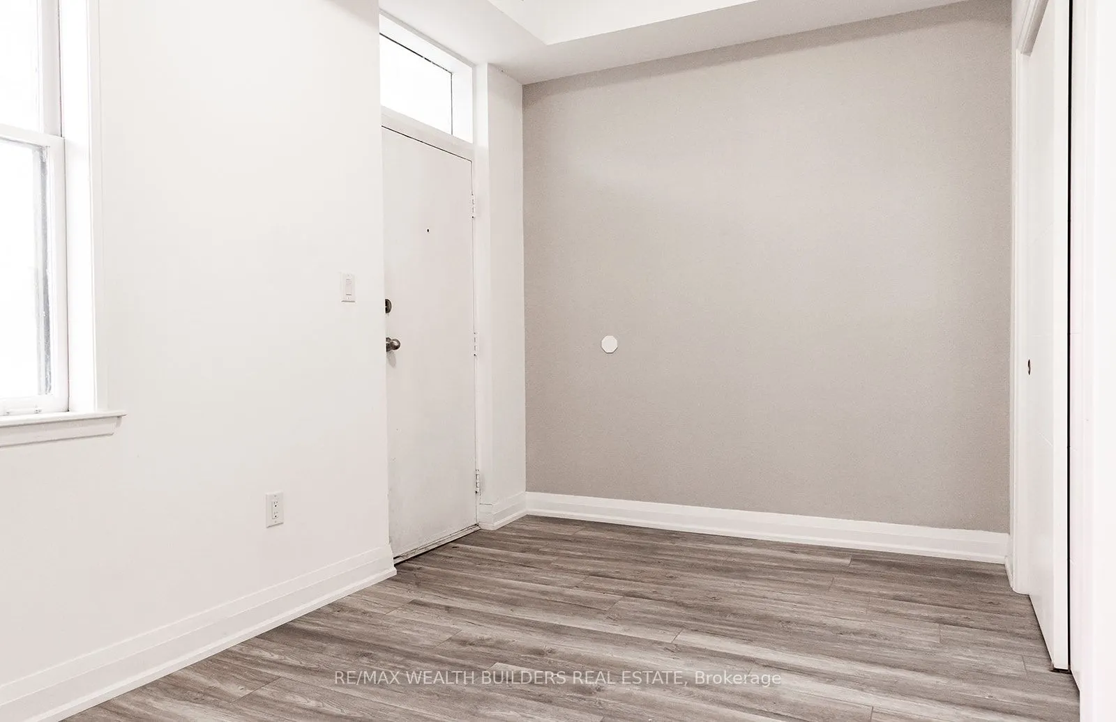 215 Jarvis Street, #1