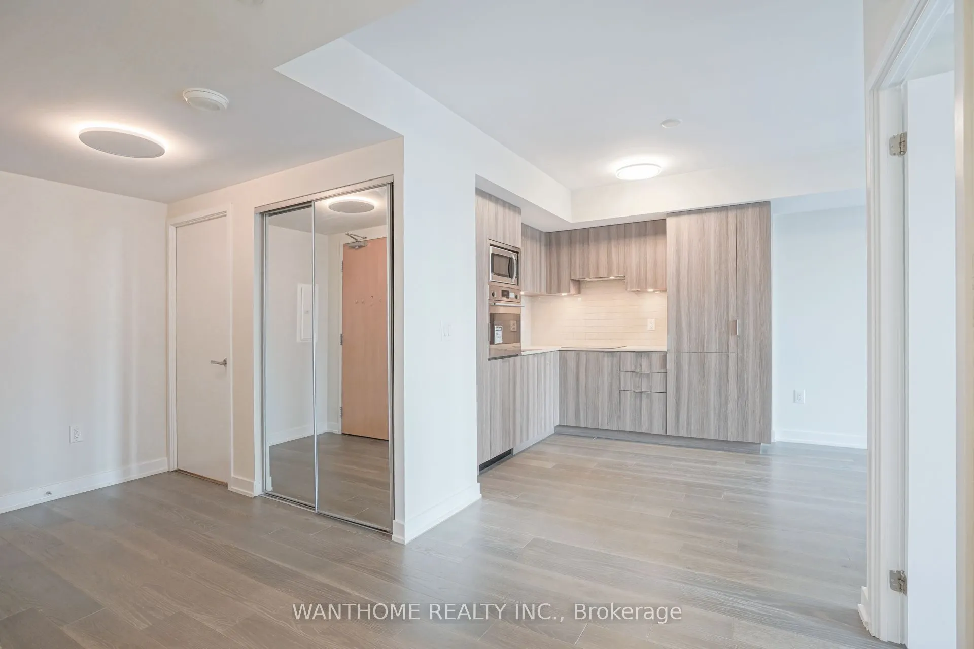 11 Wellesley Street W, #1607