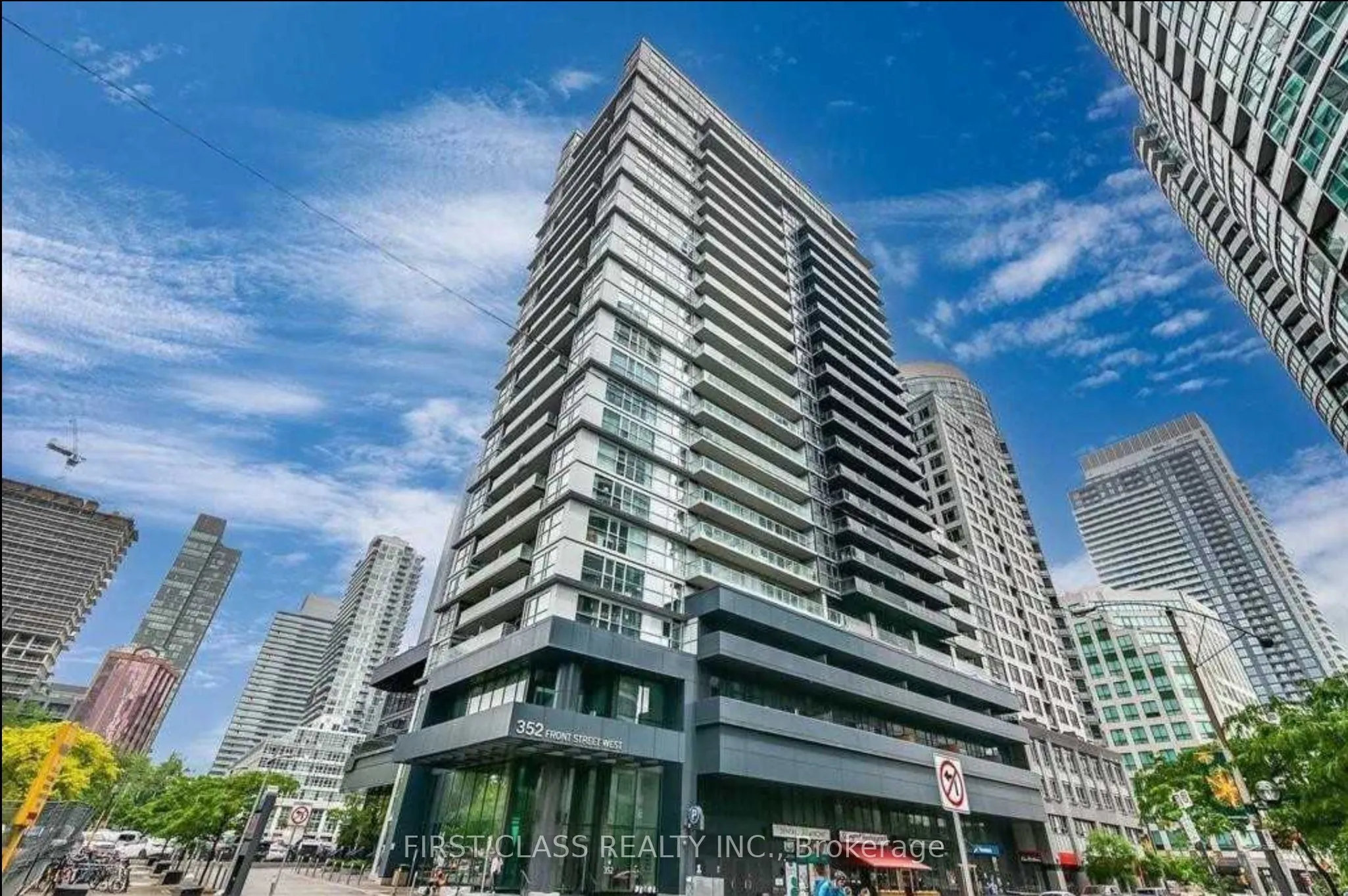 352 Front Street W, #1217