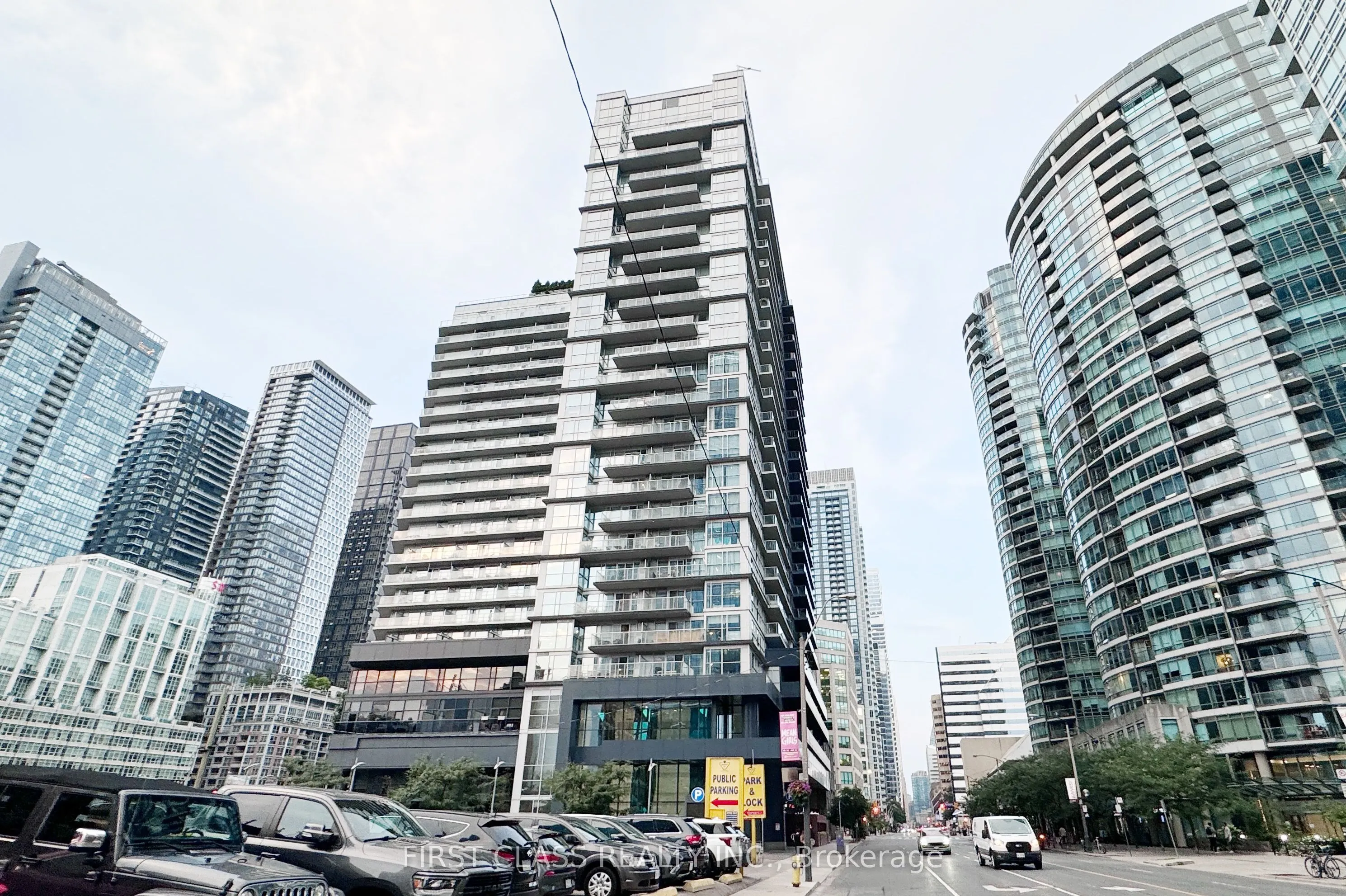 352 Front Street W, #1217