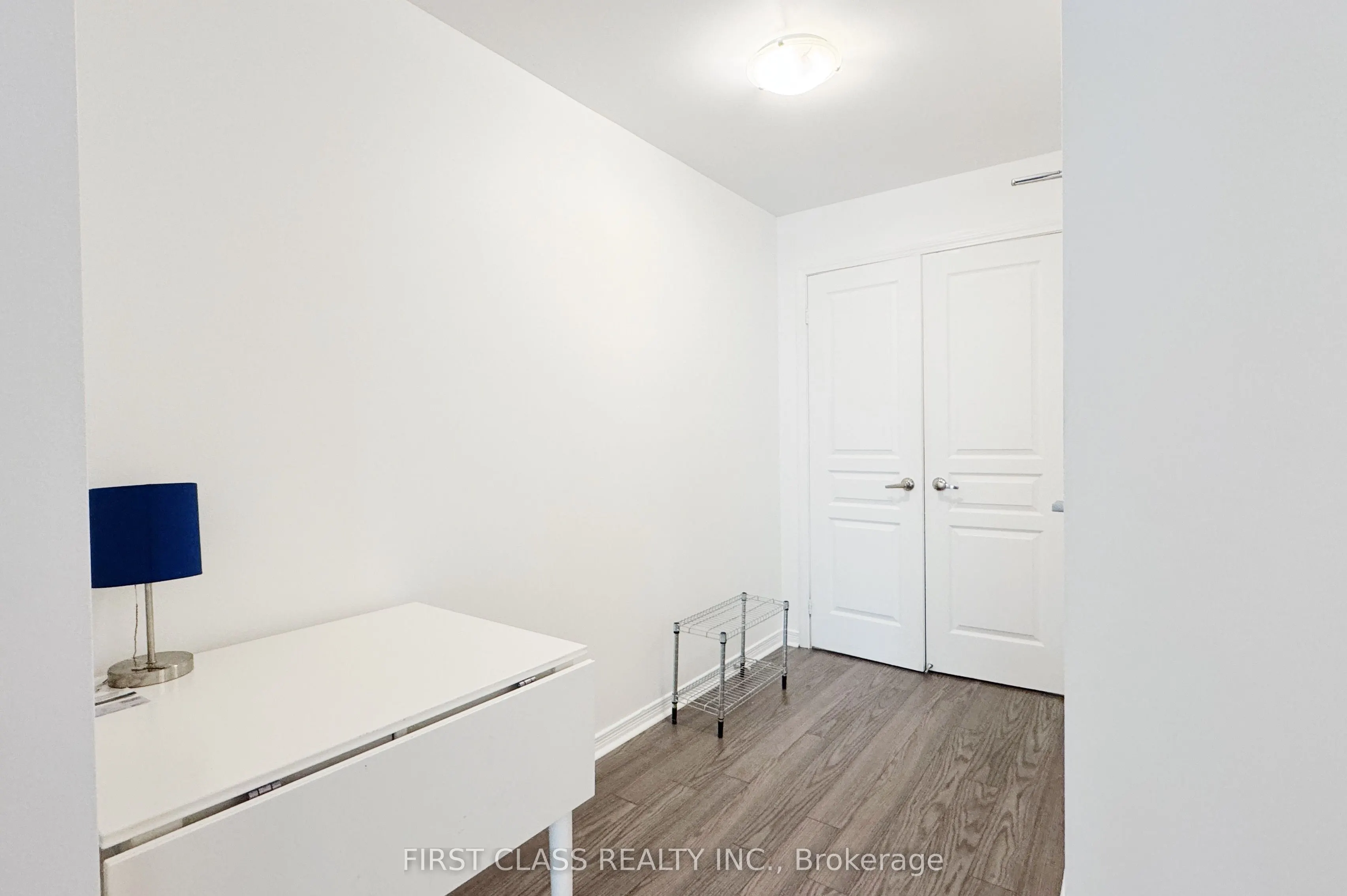 352 Front Street W, #1217