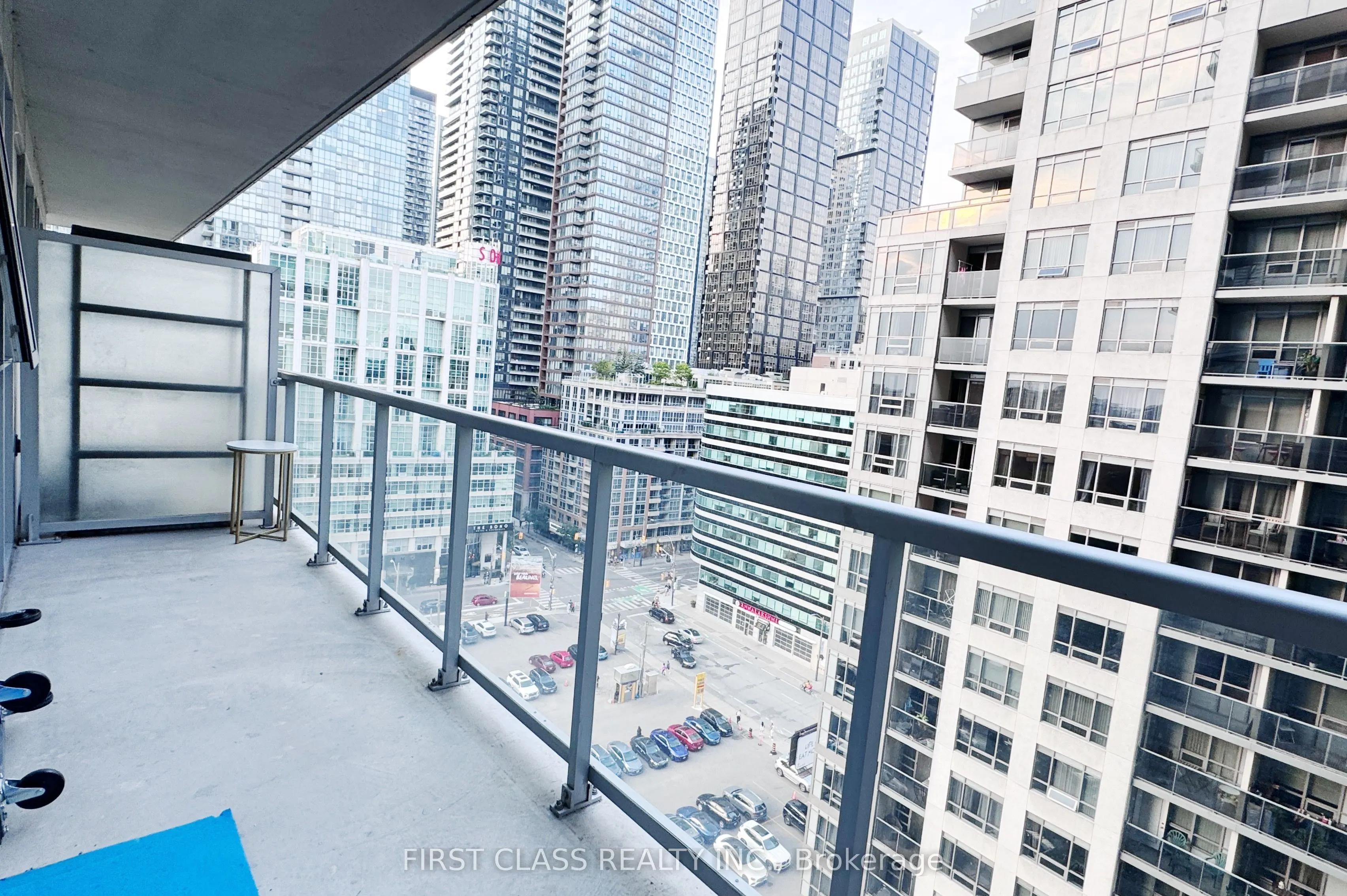 352 Front Street W, #1217