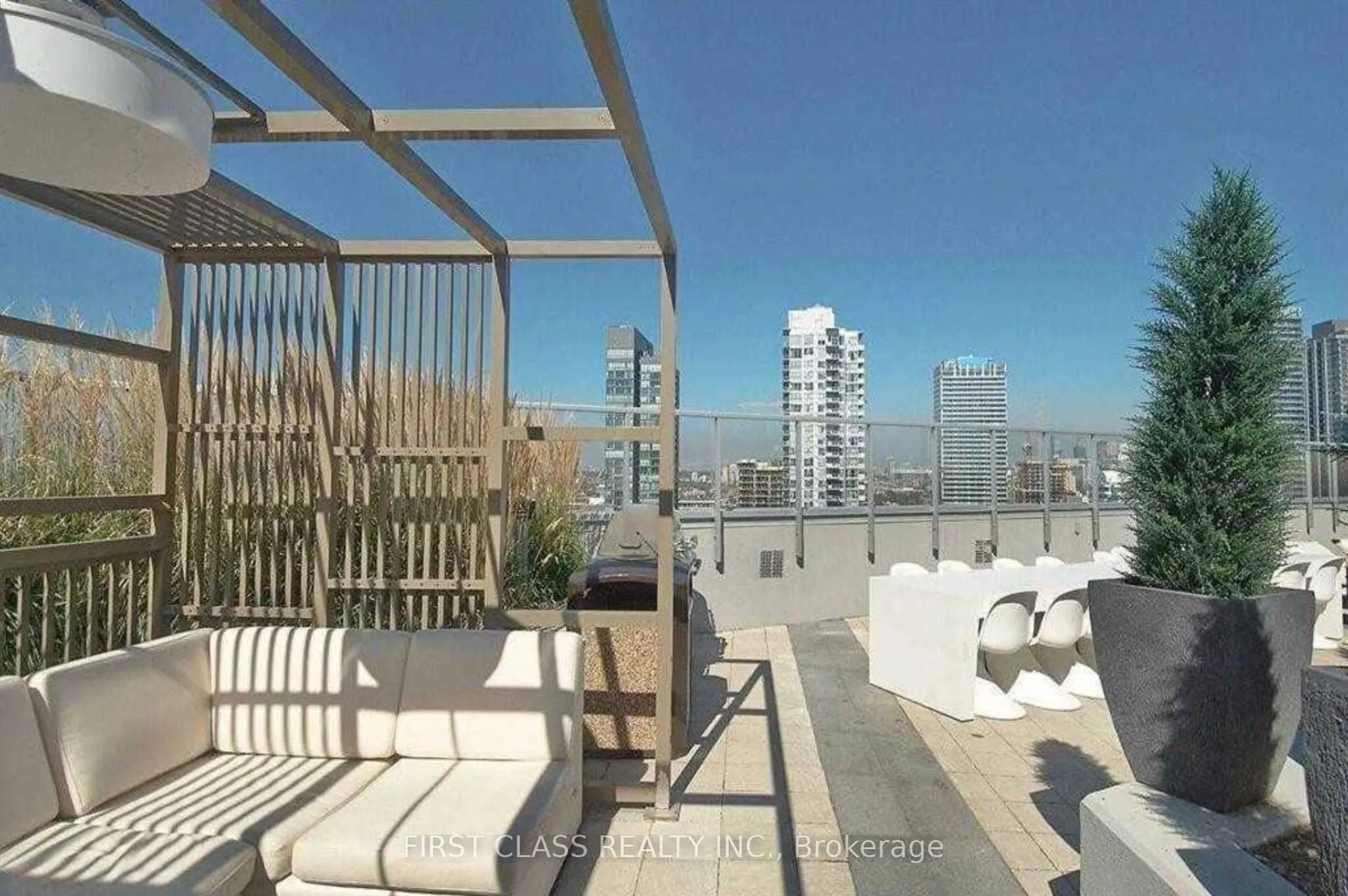 352 Front Street W, #1217