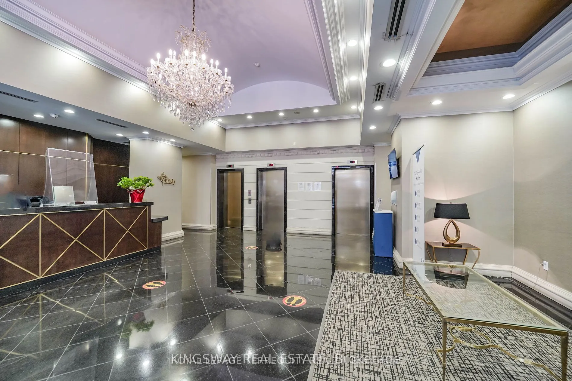 7 Lorraine Drive, #812