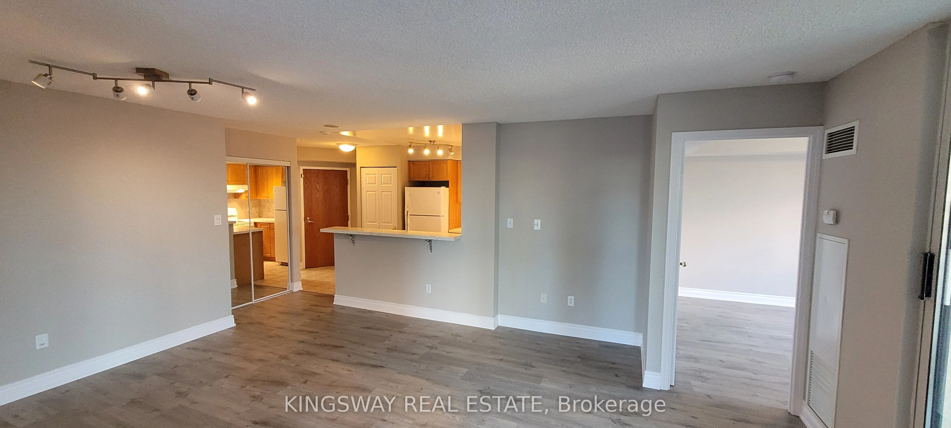7 Lorraine Drive, #812