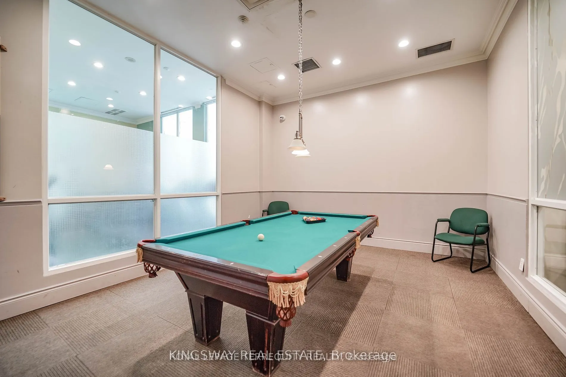 7 Lorraine Drive, #812