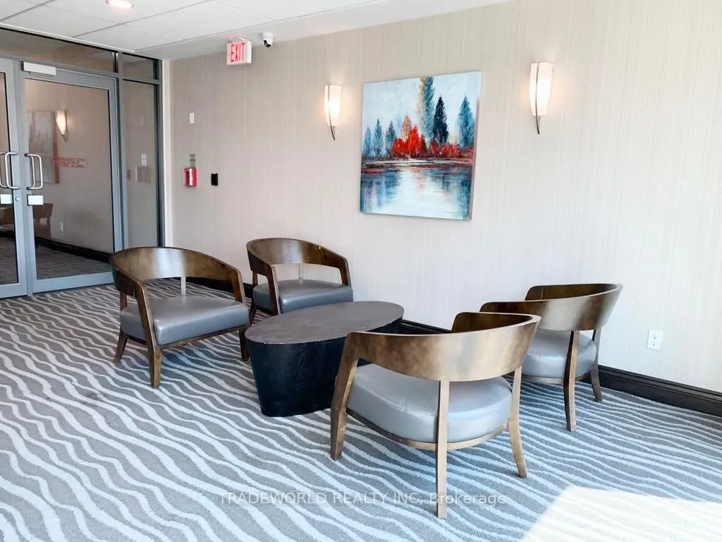 25 Lower Simcoe Street, #325
