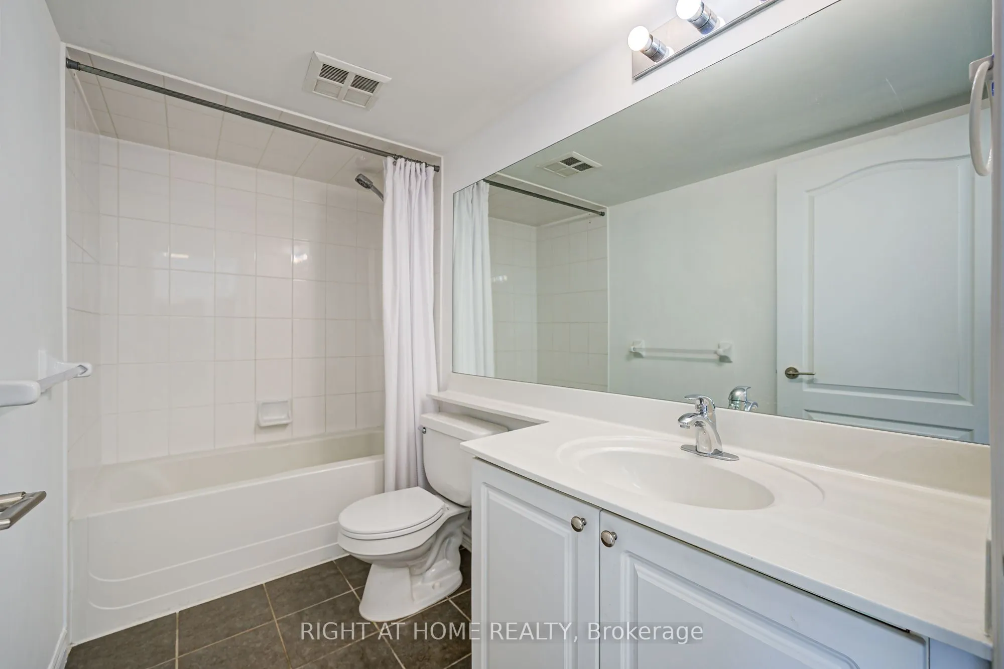 3840 Bathurst Street, #609