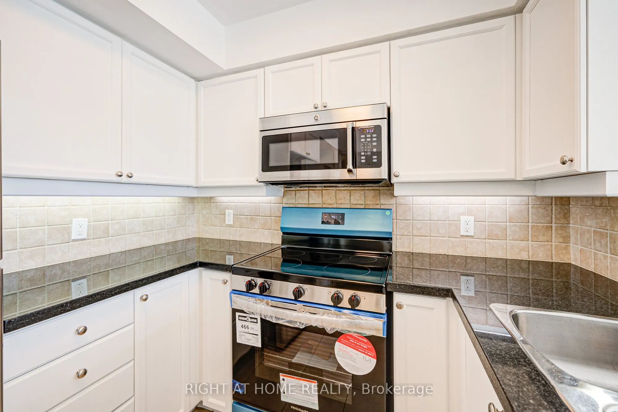 3840 Bathurst Street, #609