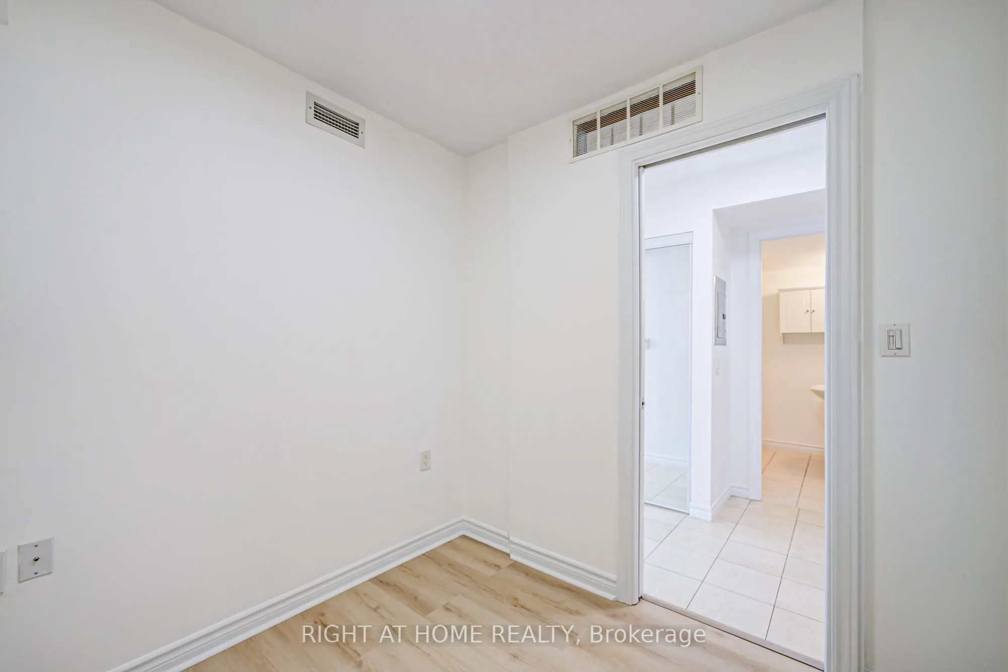 3840 Bathurst Street, #609