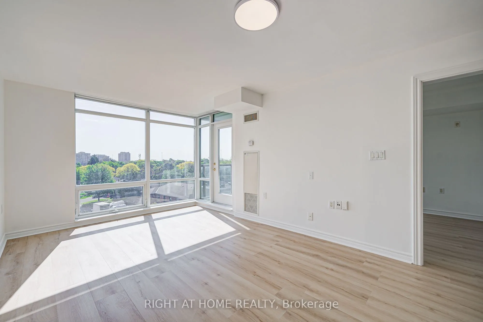 3840 Bathurst Street, #609