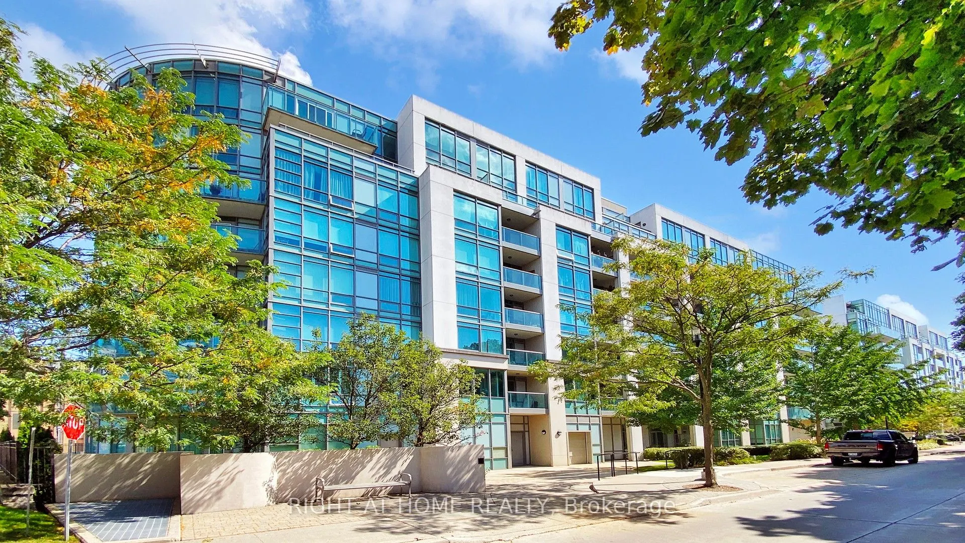 3840 Bathurst Street, #609