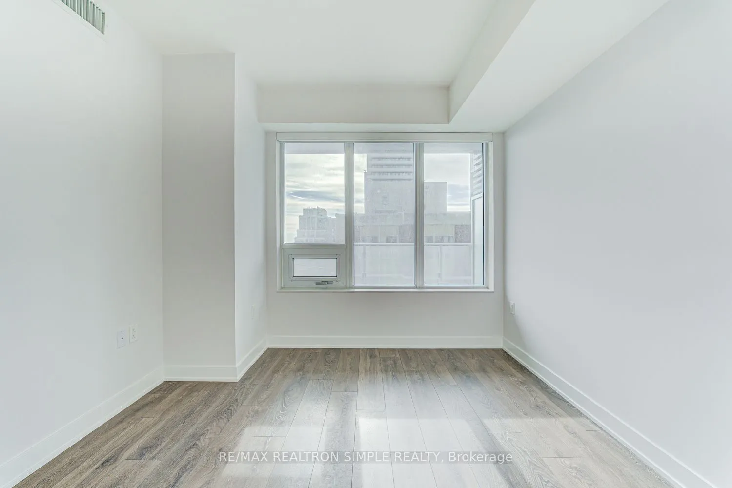 195 Redpath Avenue, #1606