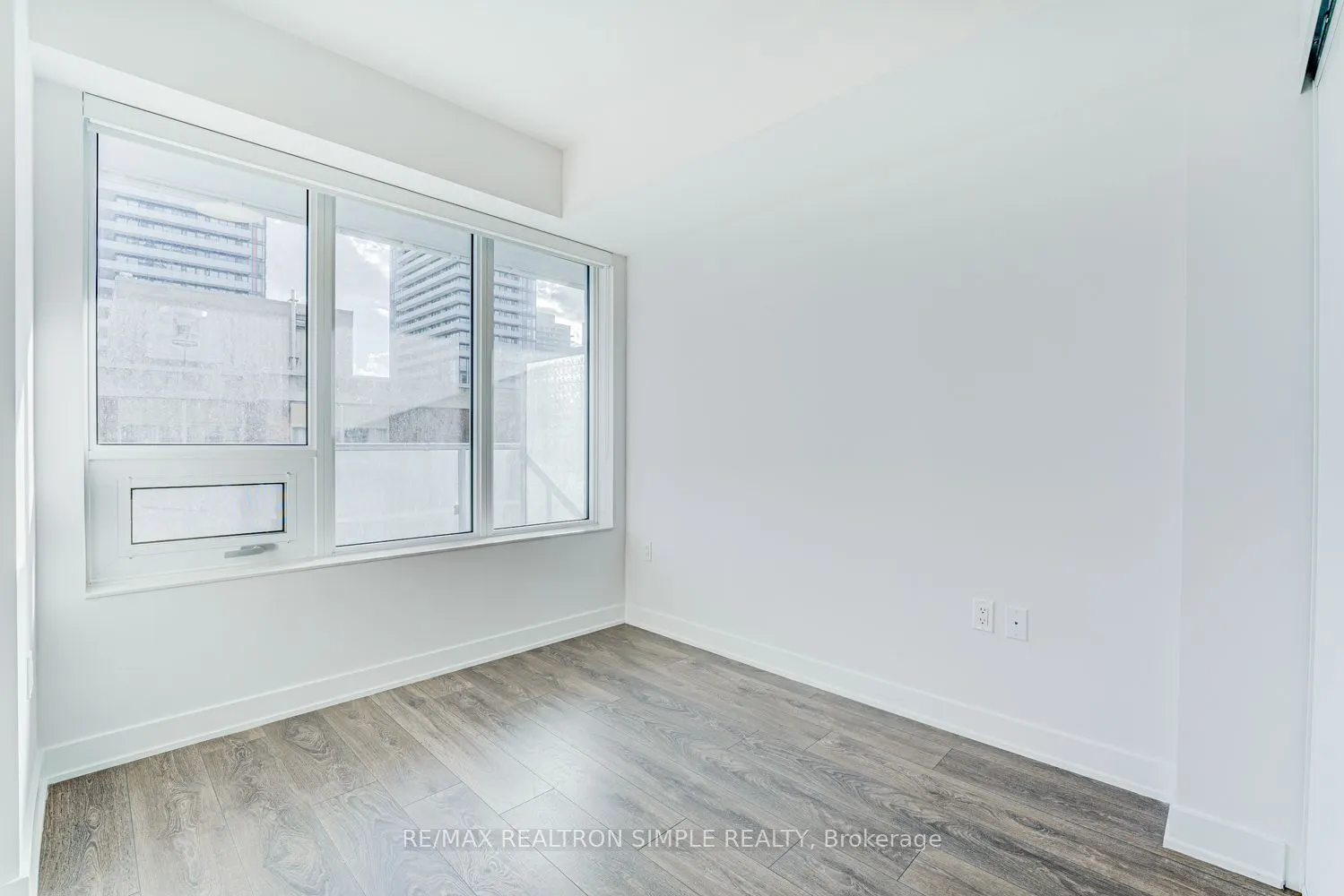 195 Redpath Avenue, #1606