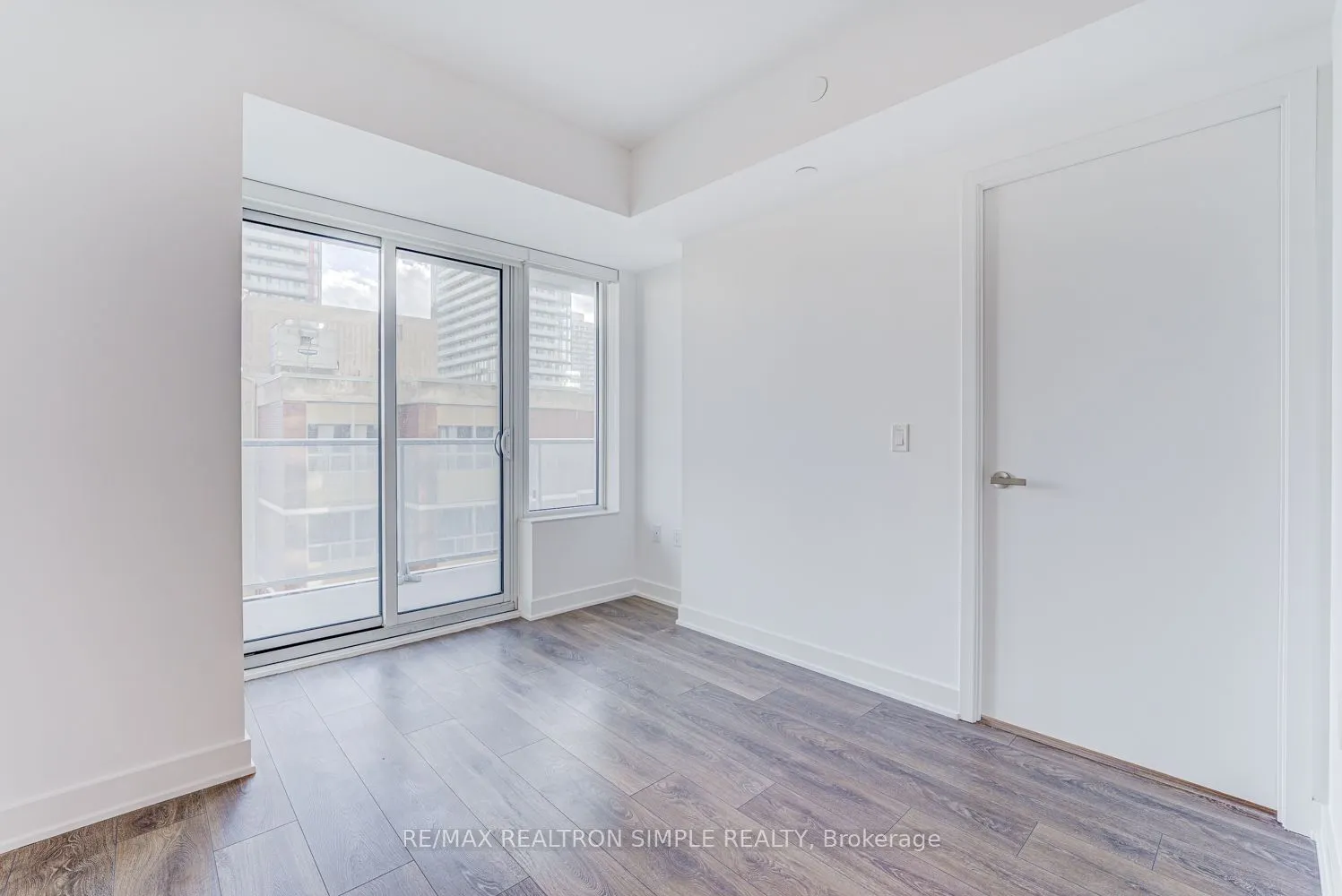 195 Redpath Avenue, #1606