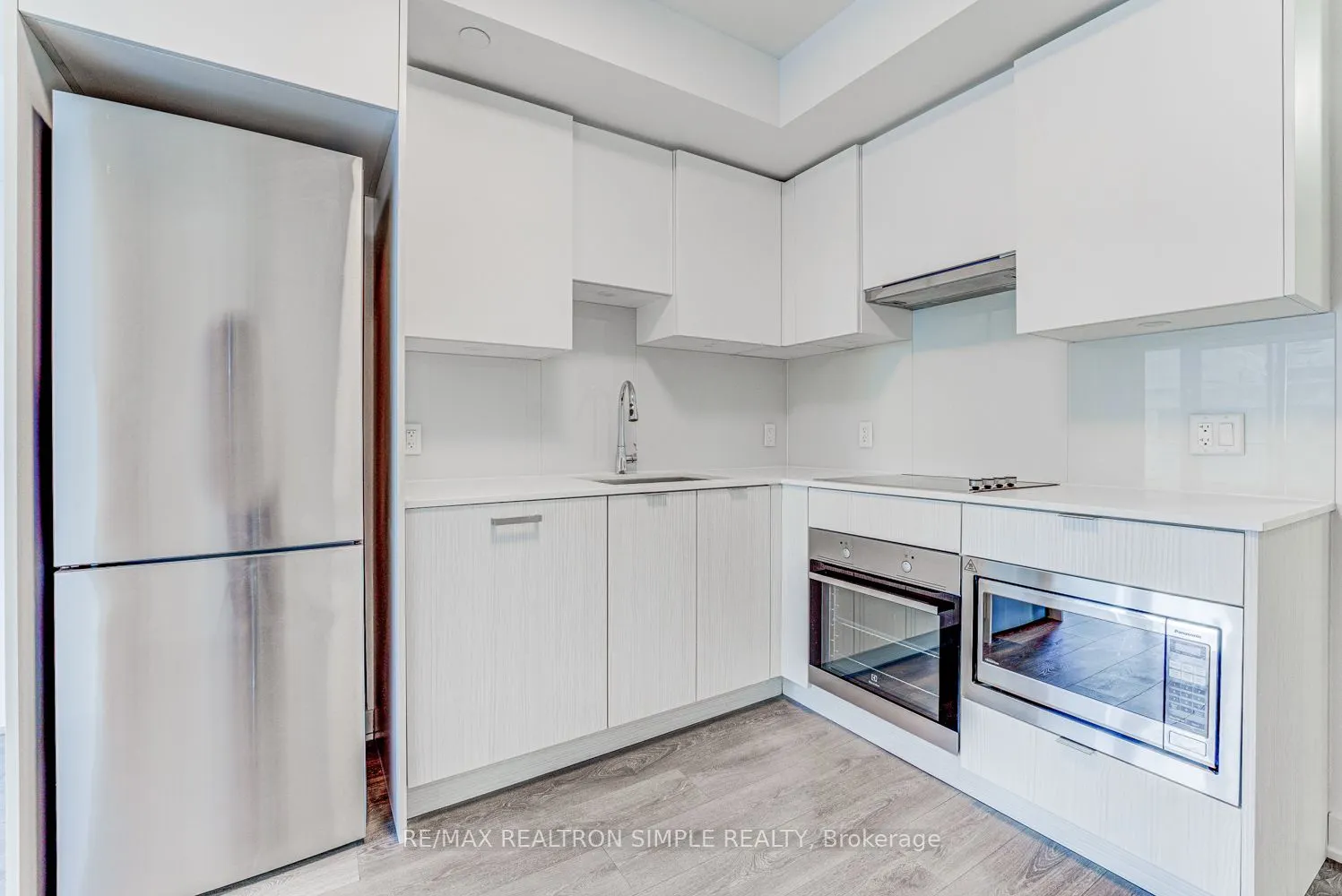 195 Redpath Avenue, #1606
